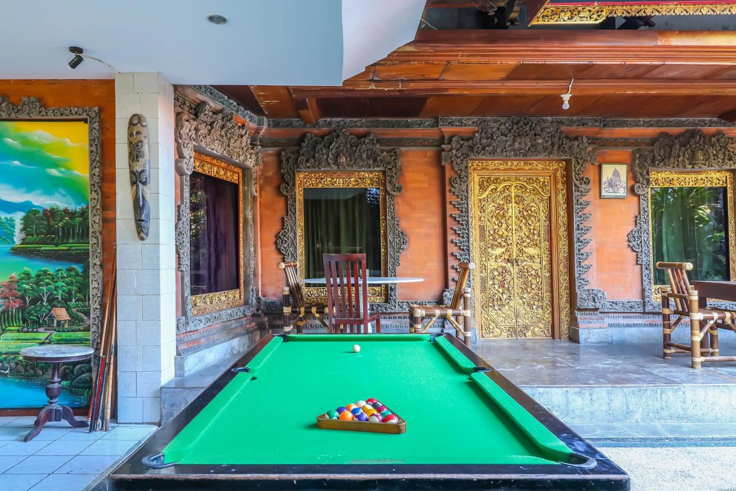Billiard in Capital O 1666 Grand Pudjawan Hotel Near Kuta Beach
