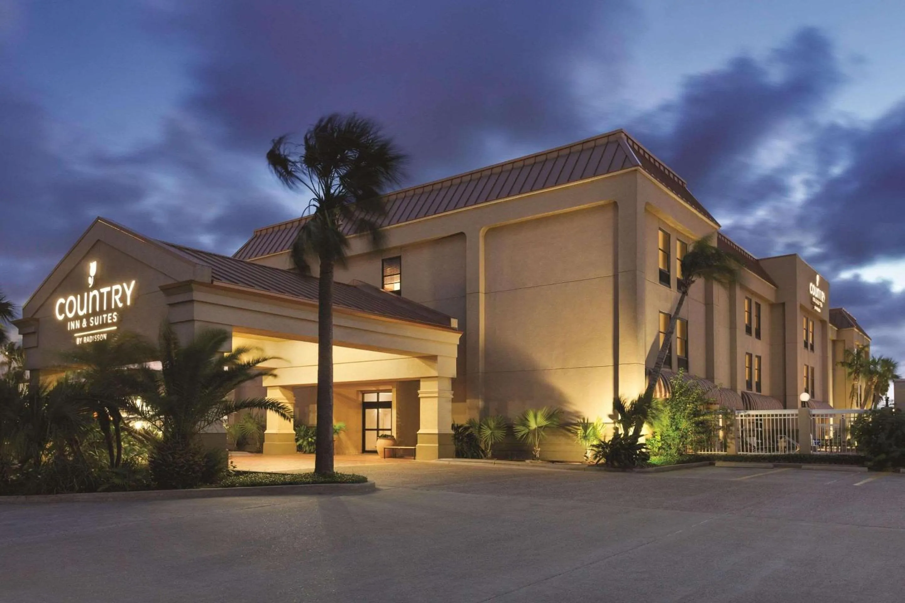Property building in Country Inn & Suites by Radisson, Portland, TX