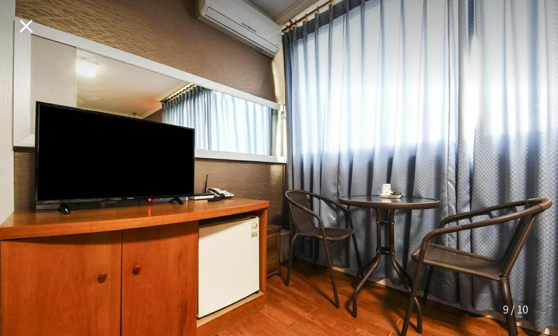 Seating area in Seolhwa Motel