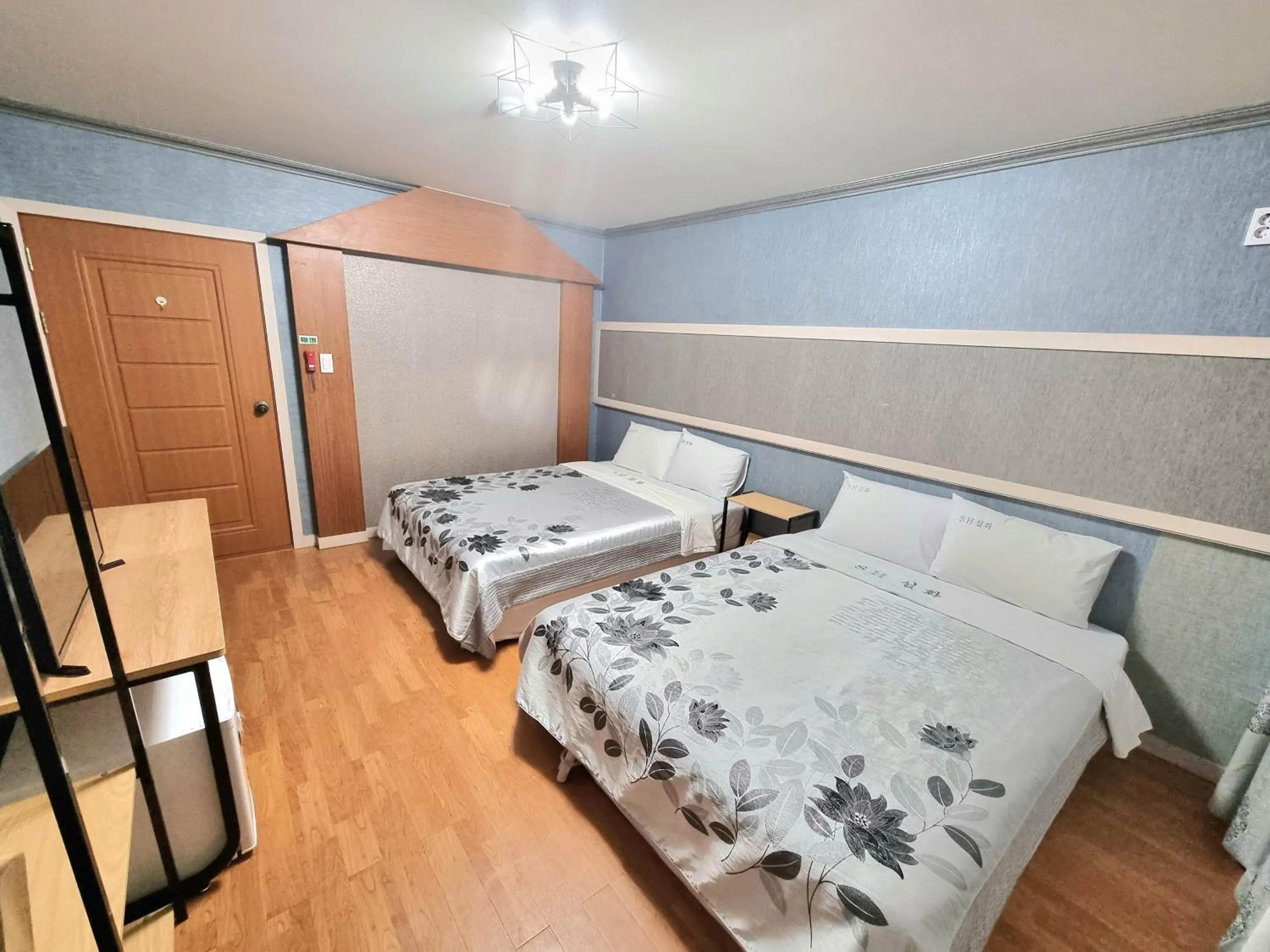 Bed in Seolhwa Motel