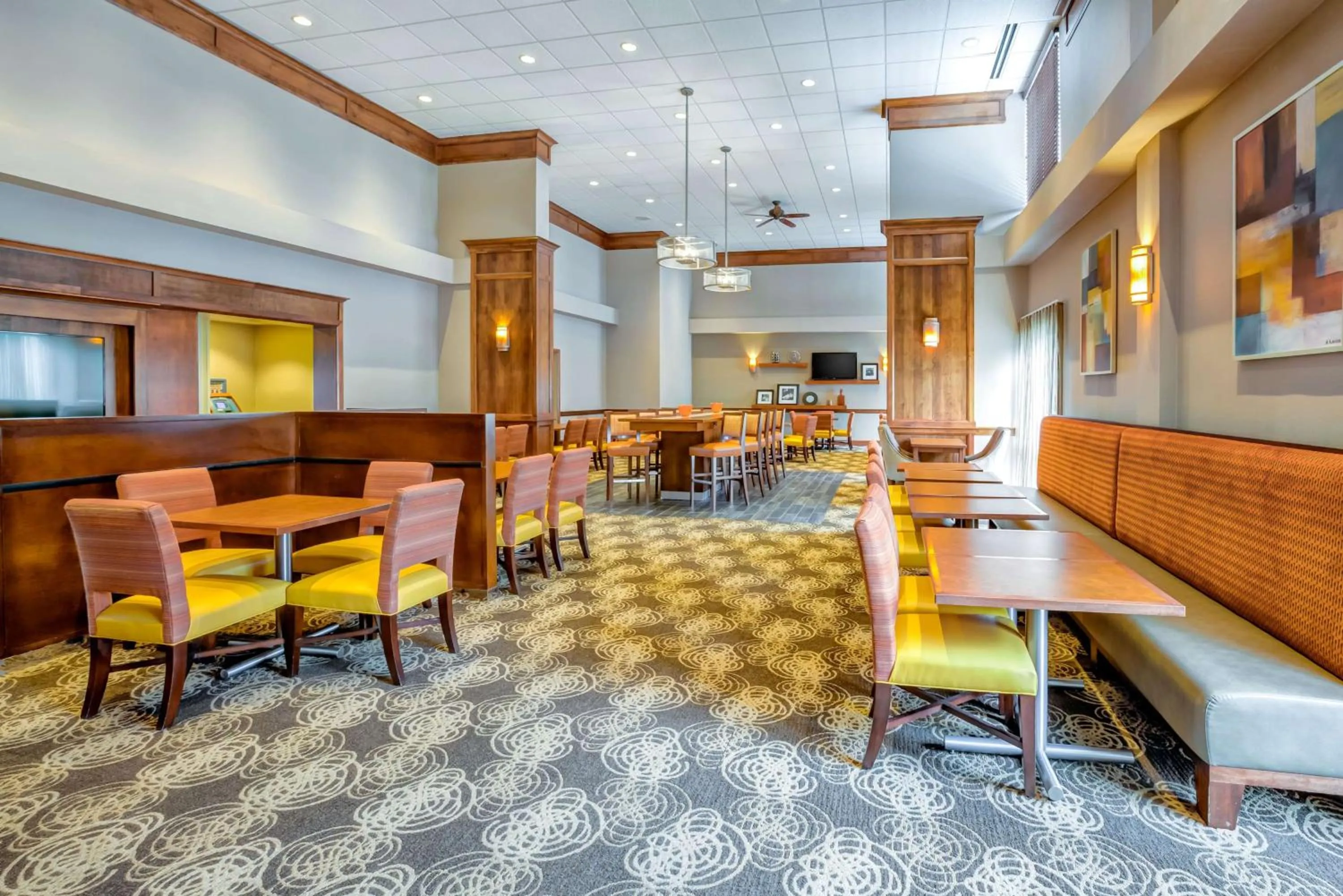 Lobby or reception in Hampton Inn Boston-Norwood