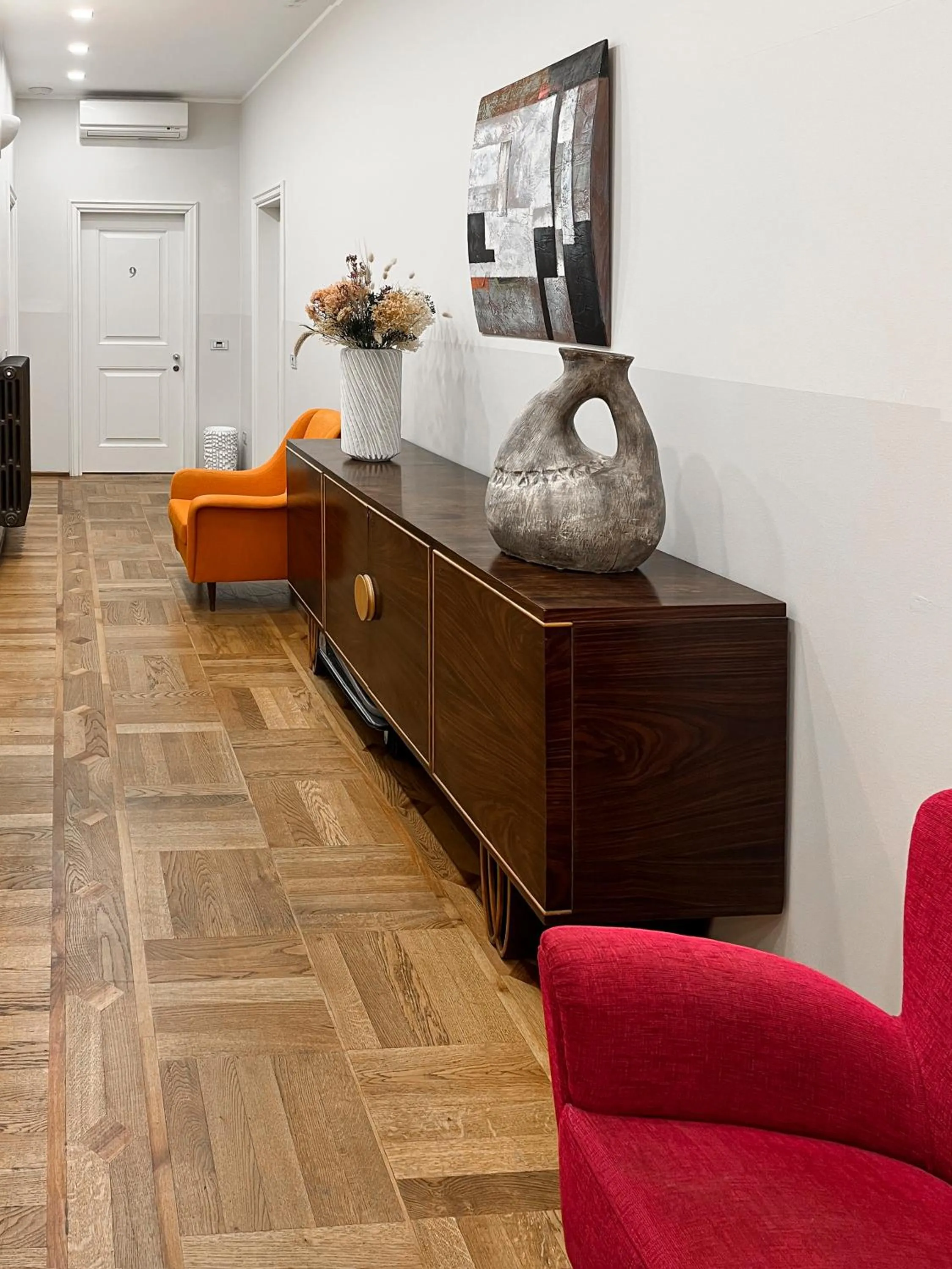 Decorative detail in Hotel la Scala