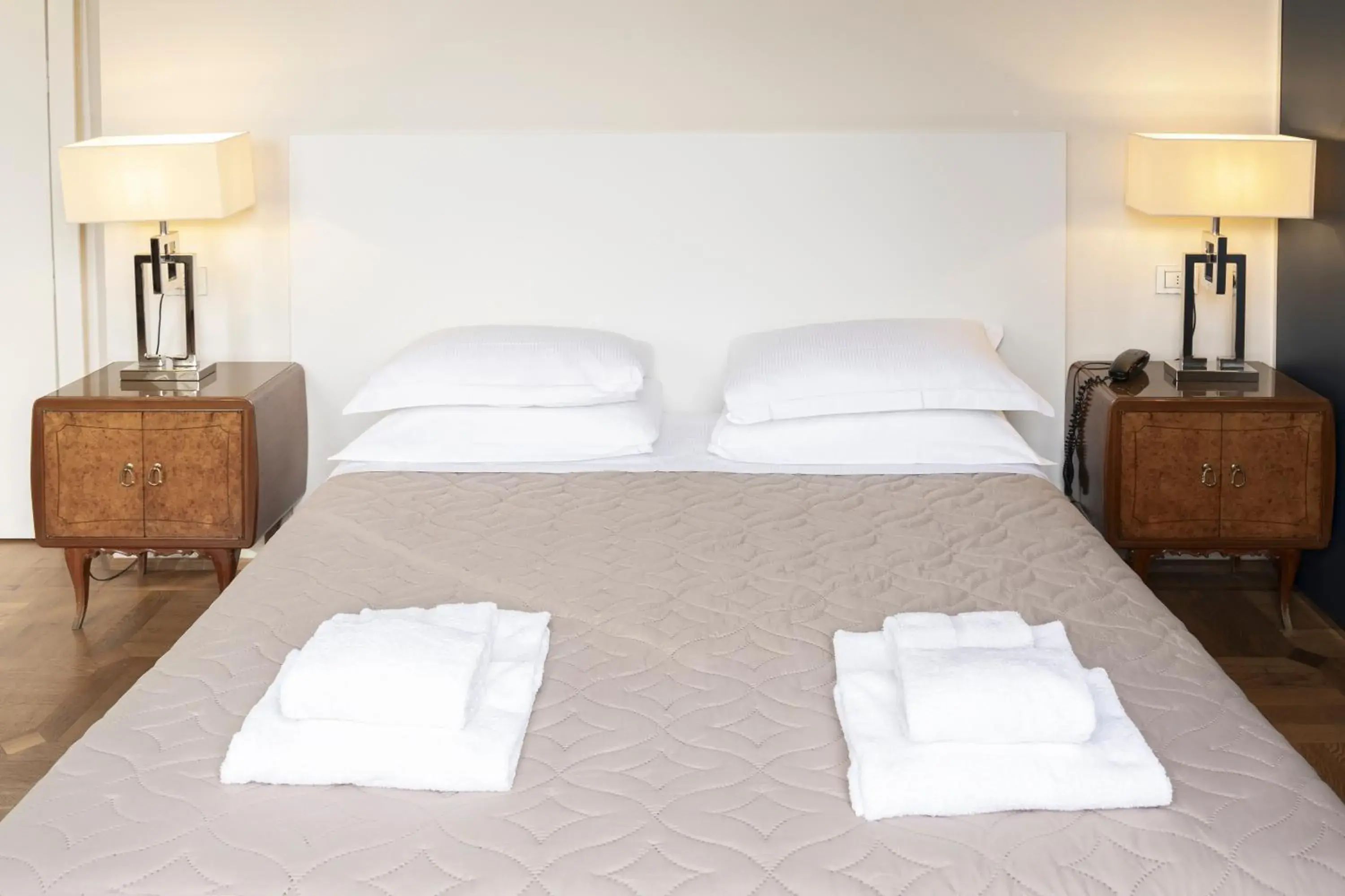 Superior Double Room with bath and with garden view - single occupancy in Hotel la Scala Superior Double Room with bath and with garden view - single occupancy in Hotel la Scala