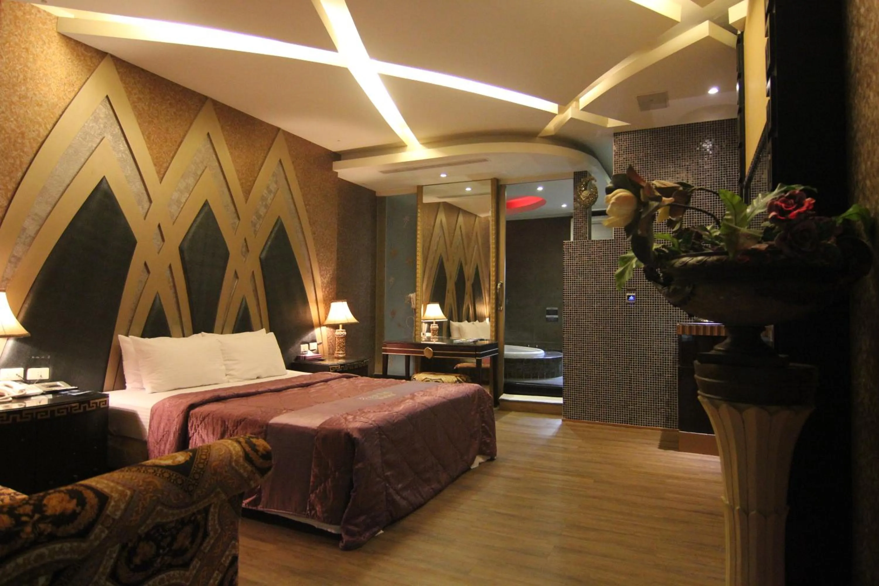 Bed in Romantic Code Art Motel