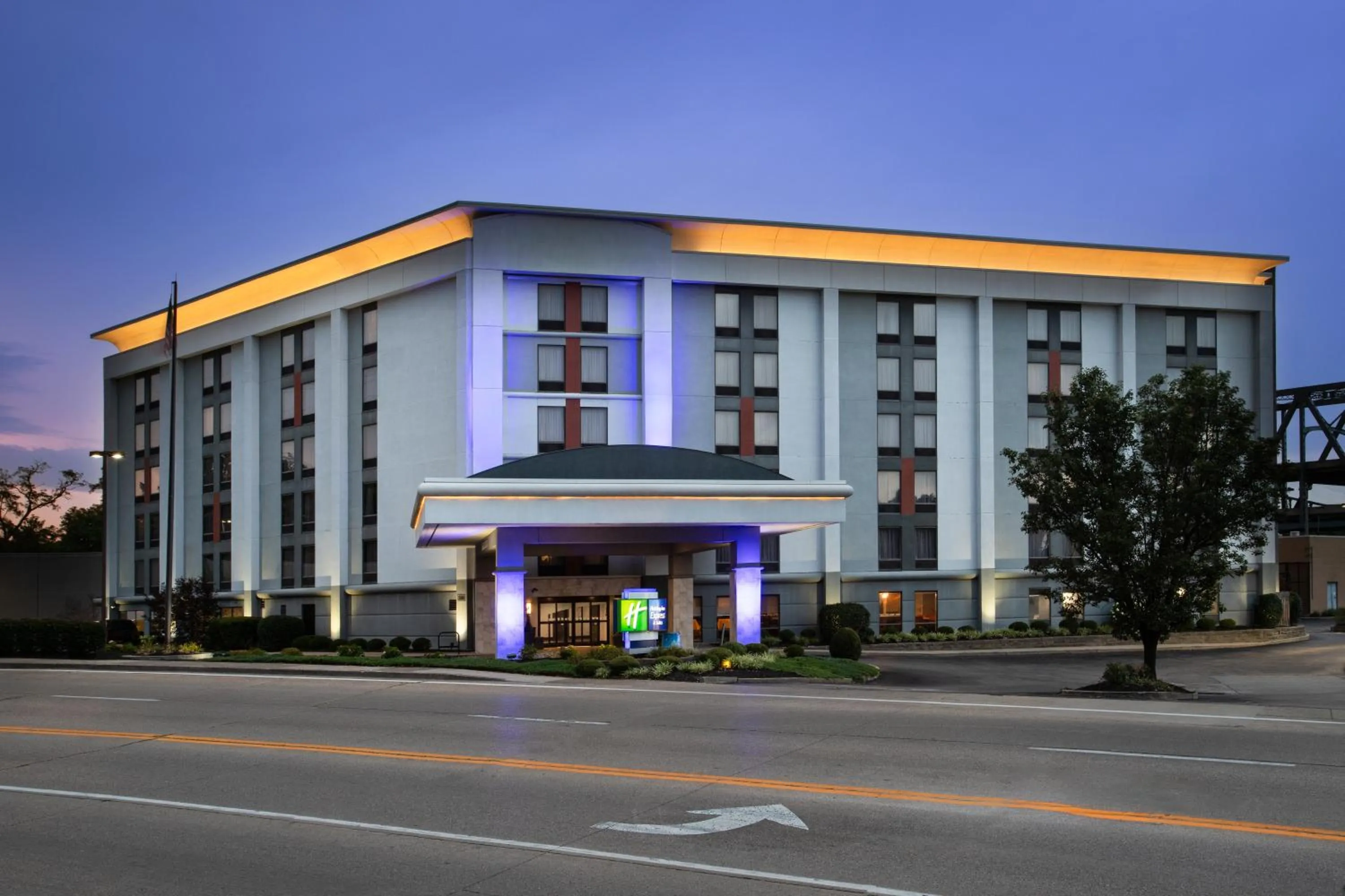 Property building in Holiday Inn Express & Suites Cincinnati Riverfront by IHG