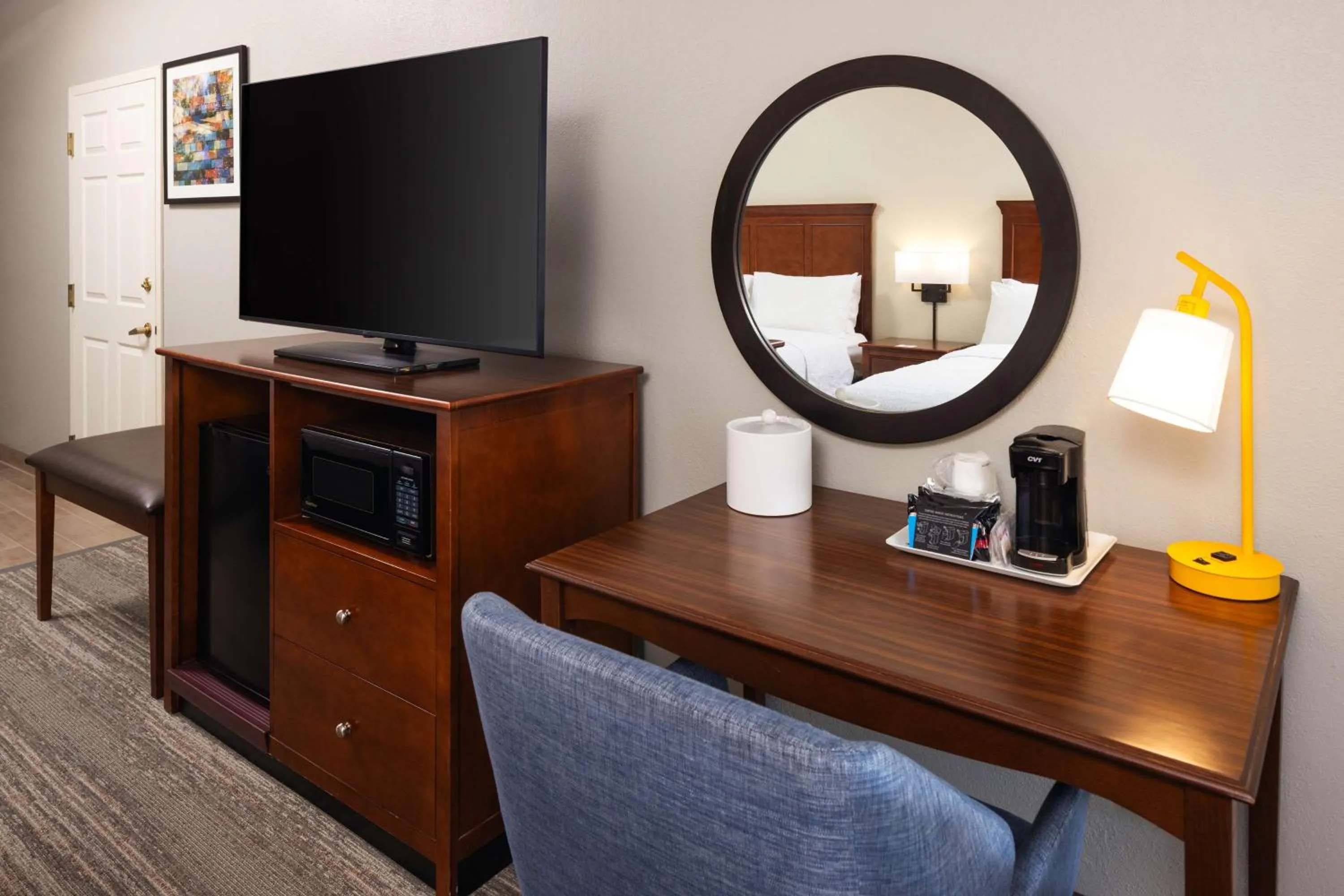 TV and multimedia in Hampton Inn Minneapolis Northwest Maple Grove