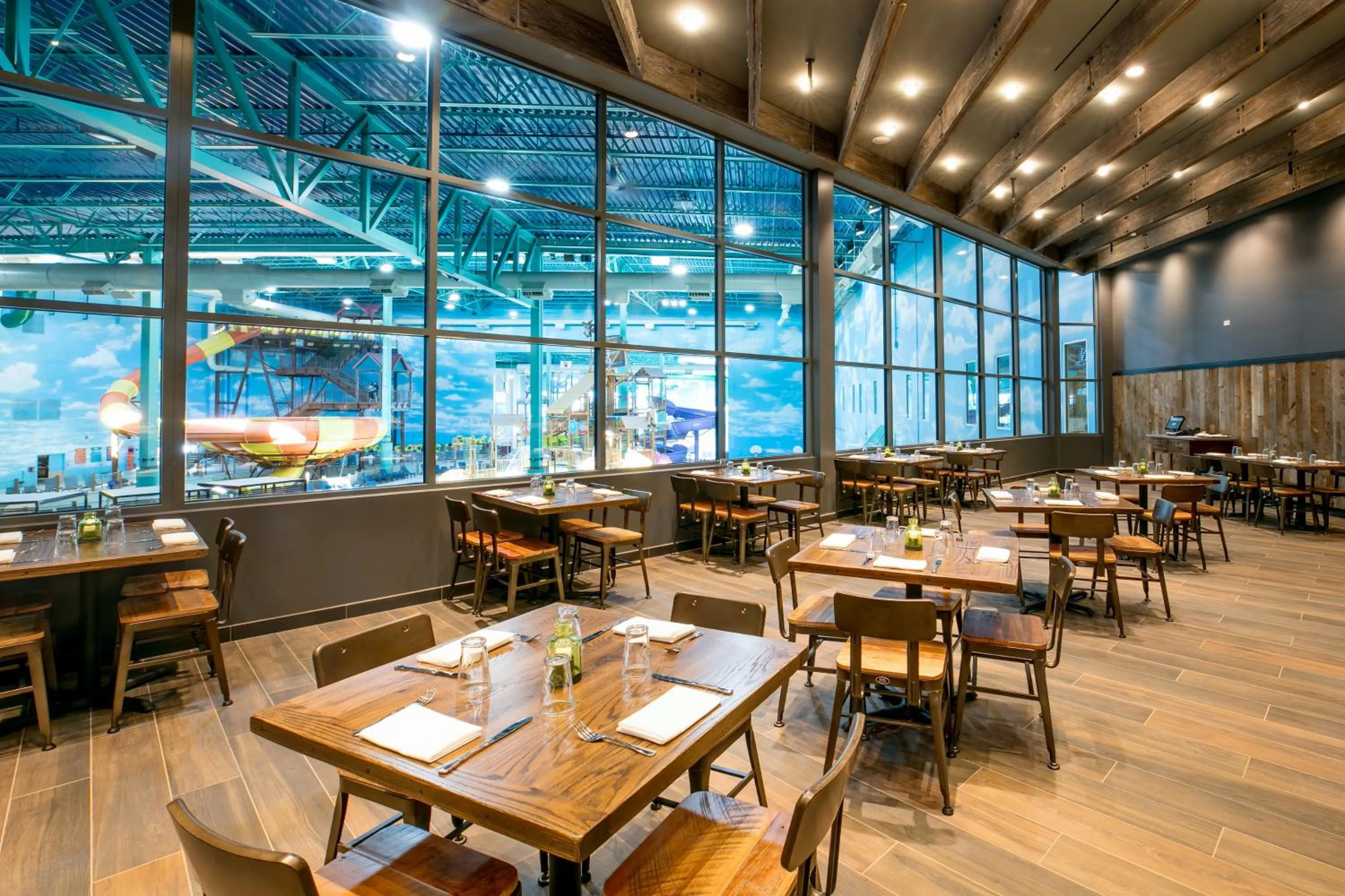 Restaurant/places to eat in Great Wolf Lodge Chicago/Gurnee