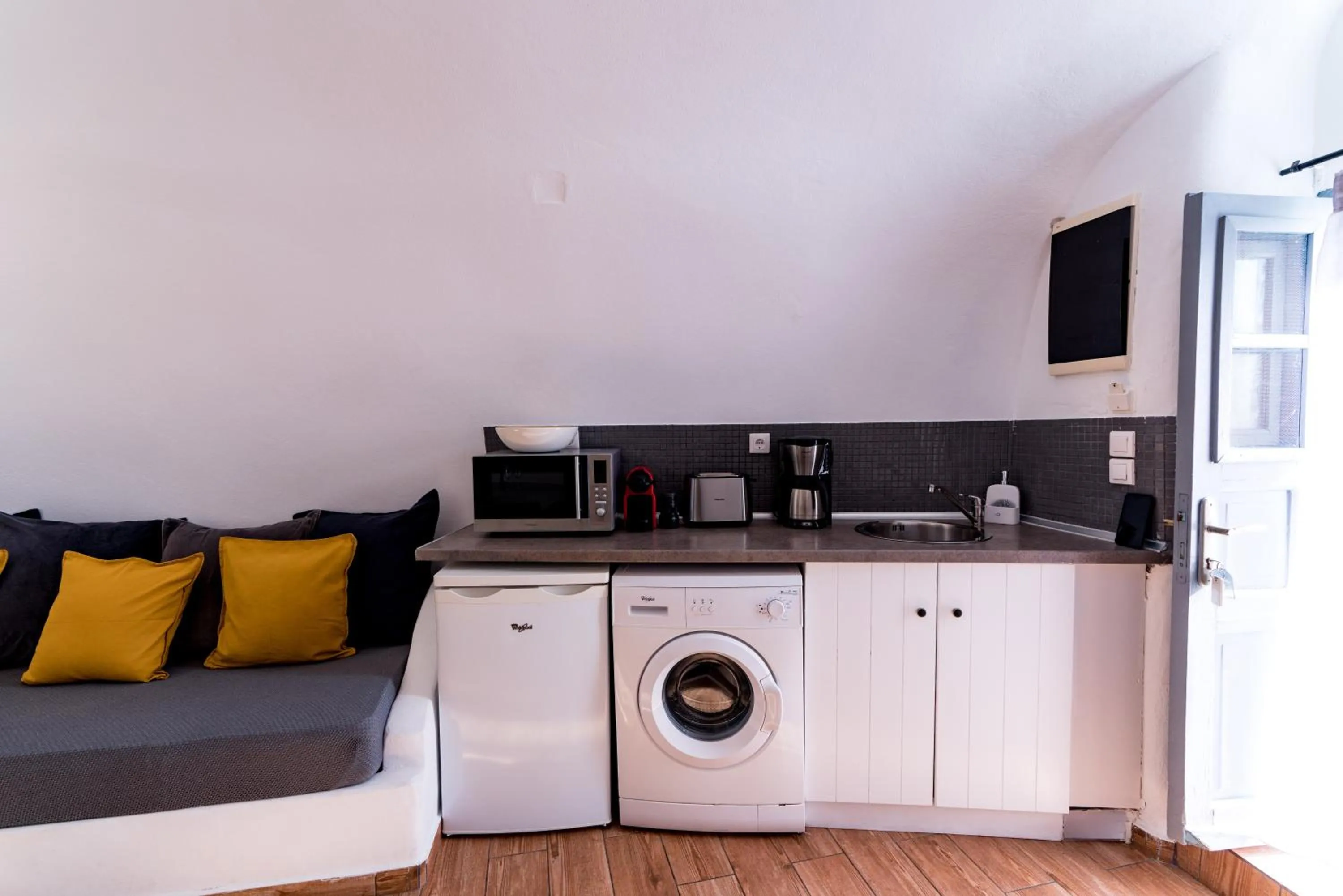 Coffee/tea facilities in Aspa Caves