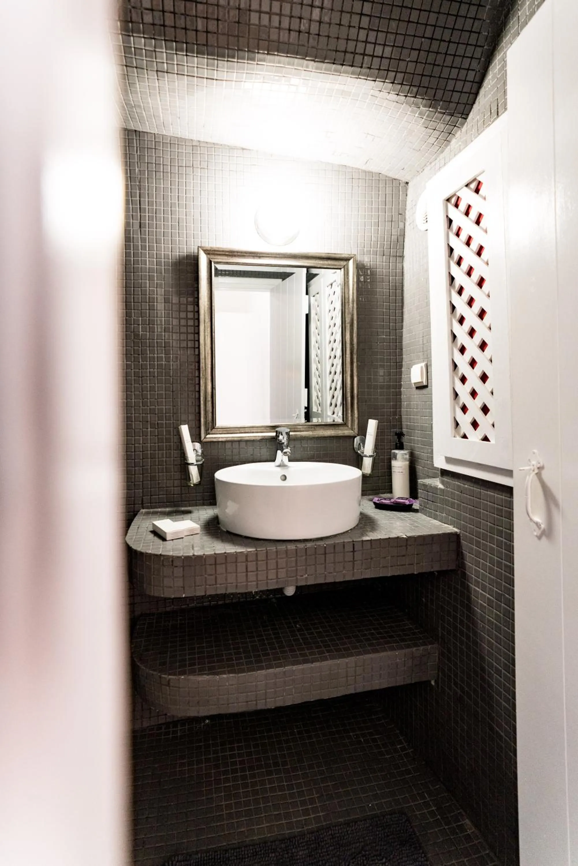 Bathroom in Aspa Caves