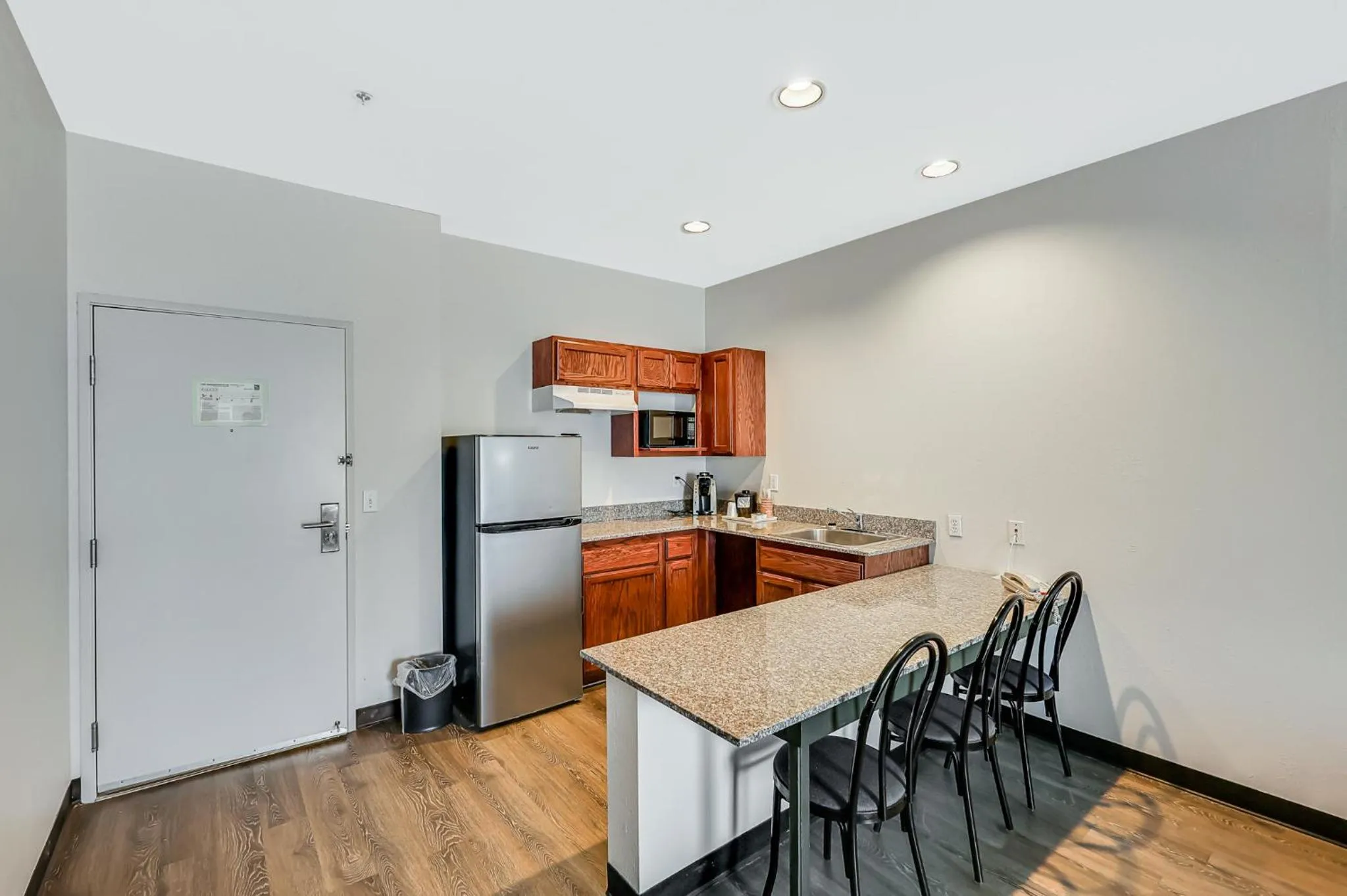 Kitchen or kitchenette in Quality Inn & Suites of Liberty Lake