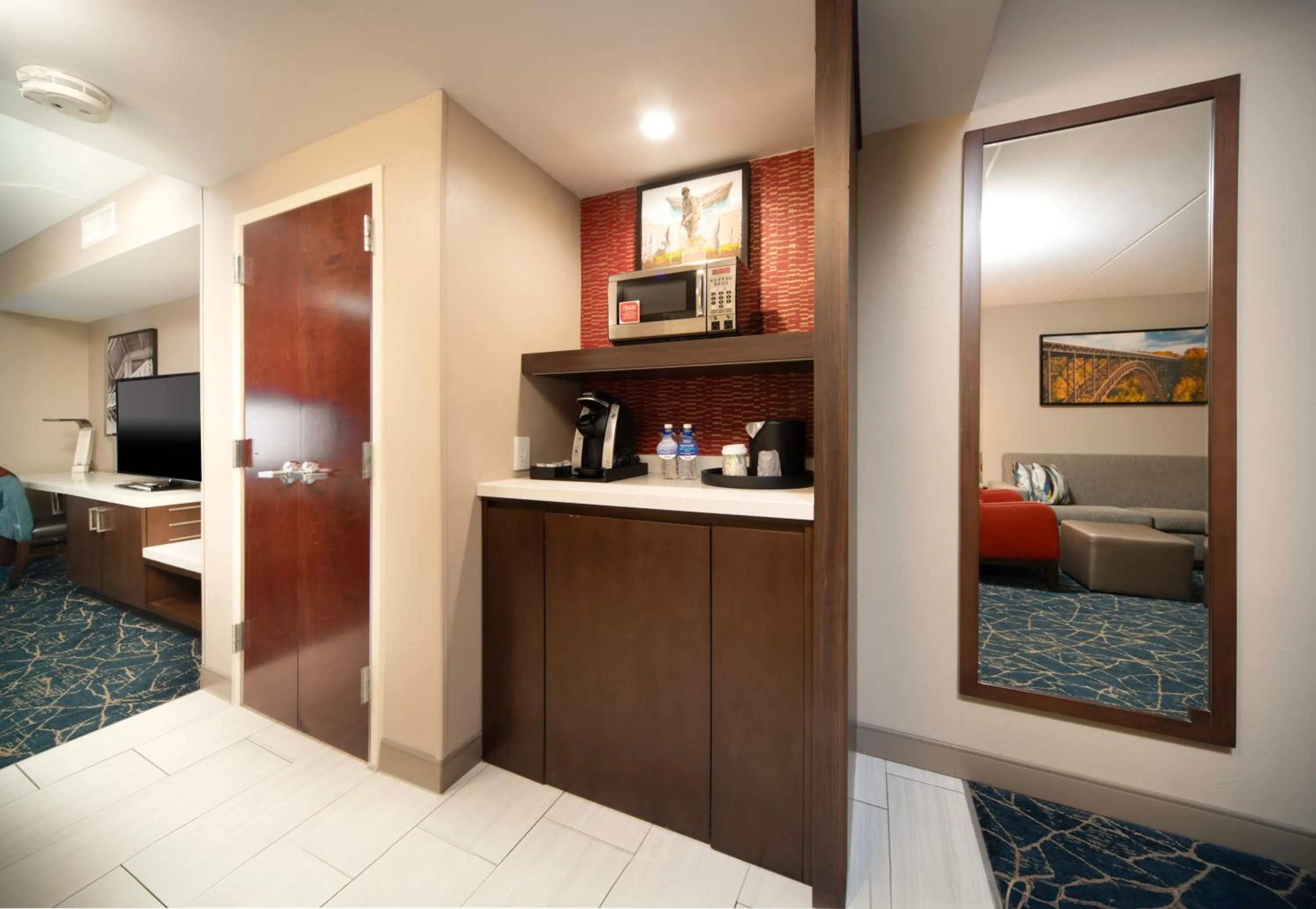 Coffee/tea facilities, Bed in Hilton Garden Inn Fayetteville/Fort Bragg