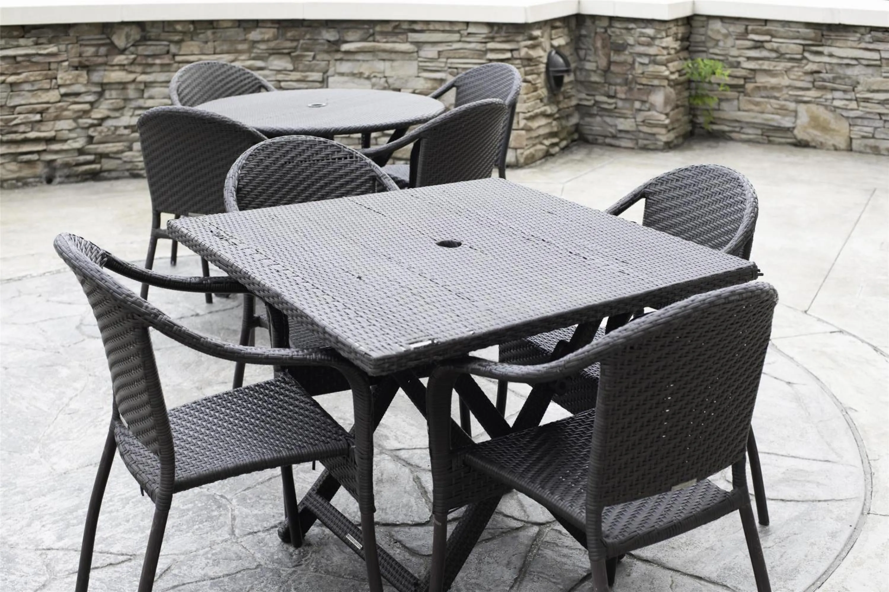 Patio in Hilton Garden Inn Fayetteville/Fort Bragg