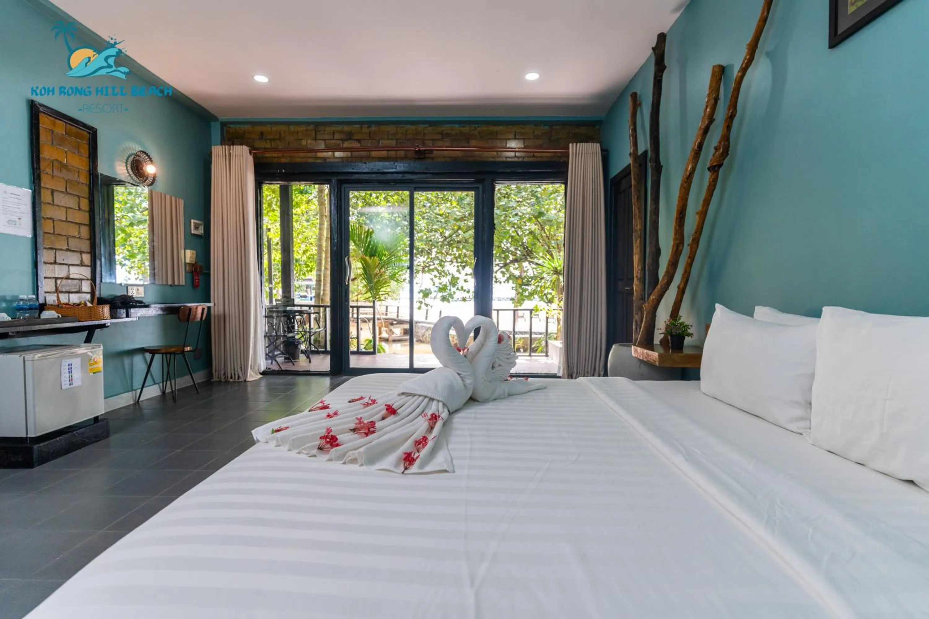Photo of the whole room, Bed in Koh Rong Hill Beach Resort