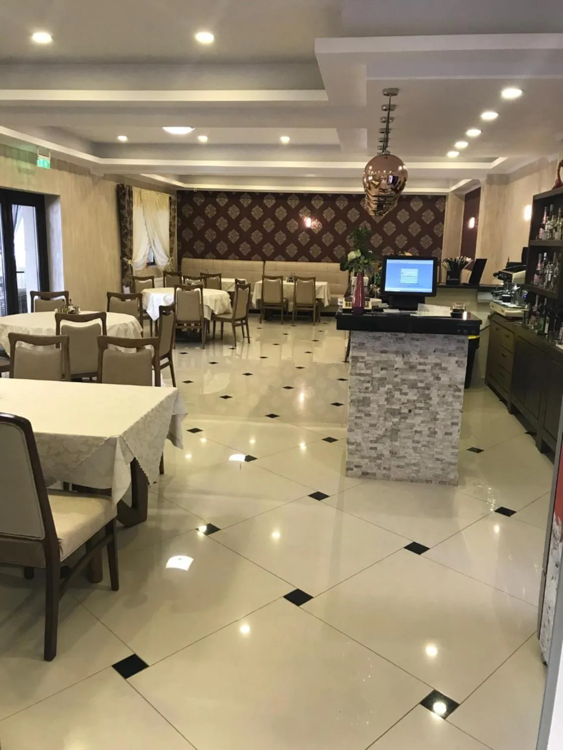 Restaurant/places to eat in Hotel Terra Iasi