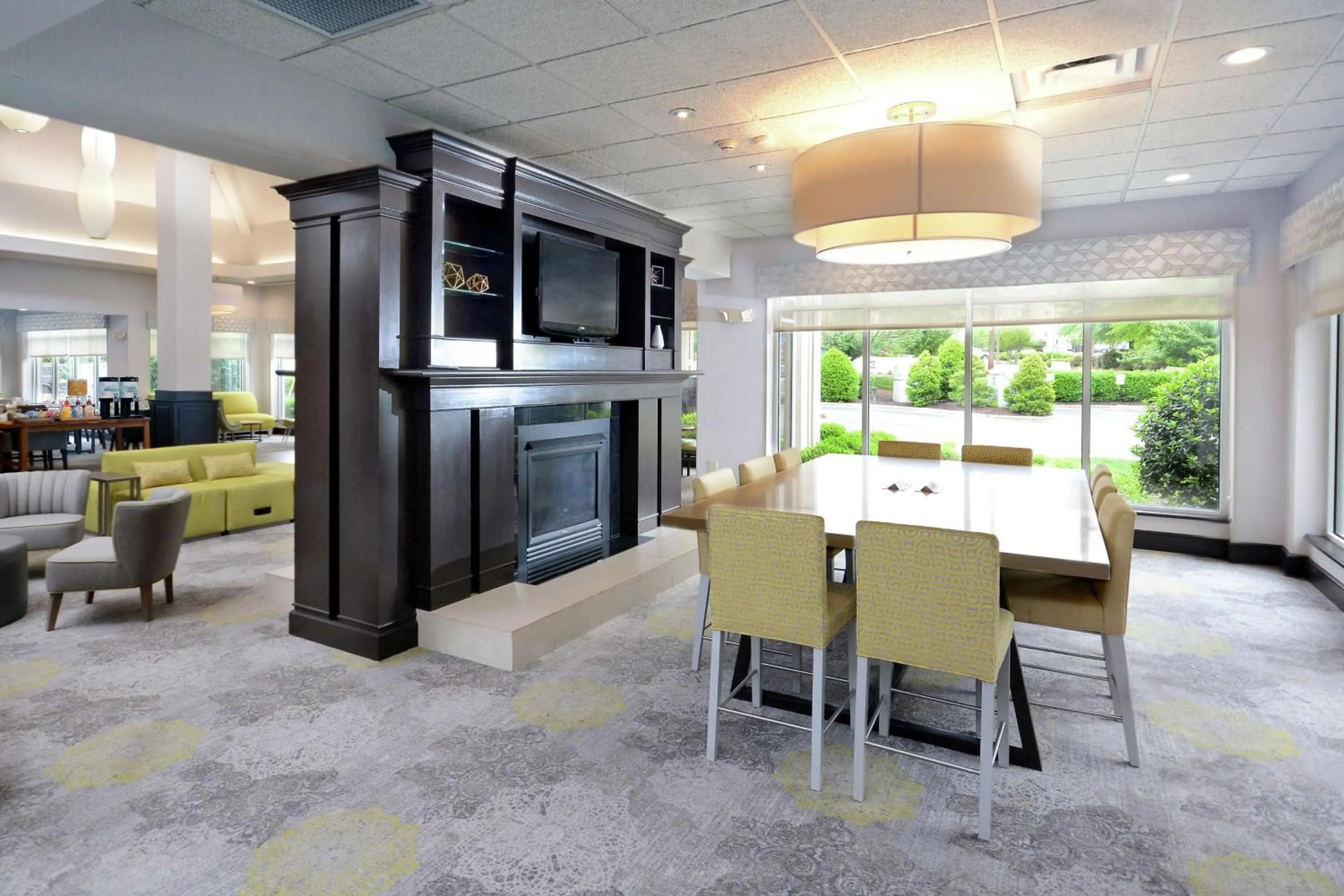 Lobby or reception in Hilton Garden Inn Greensboro