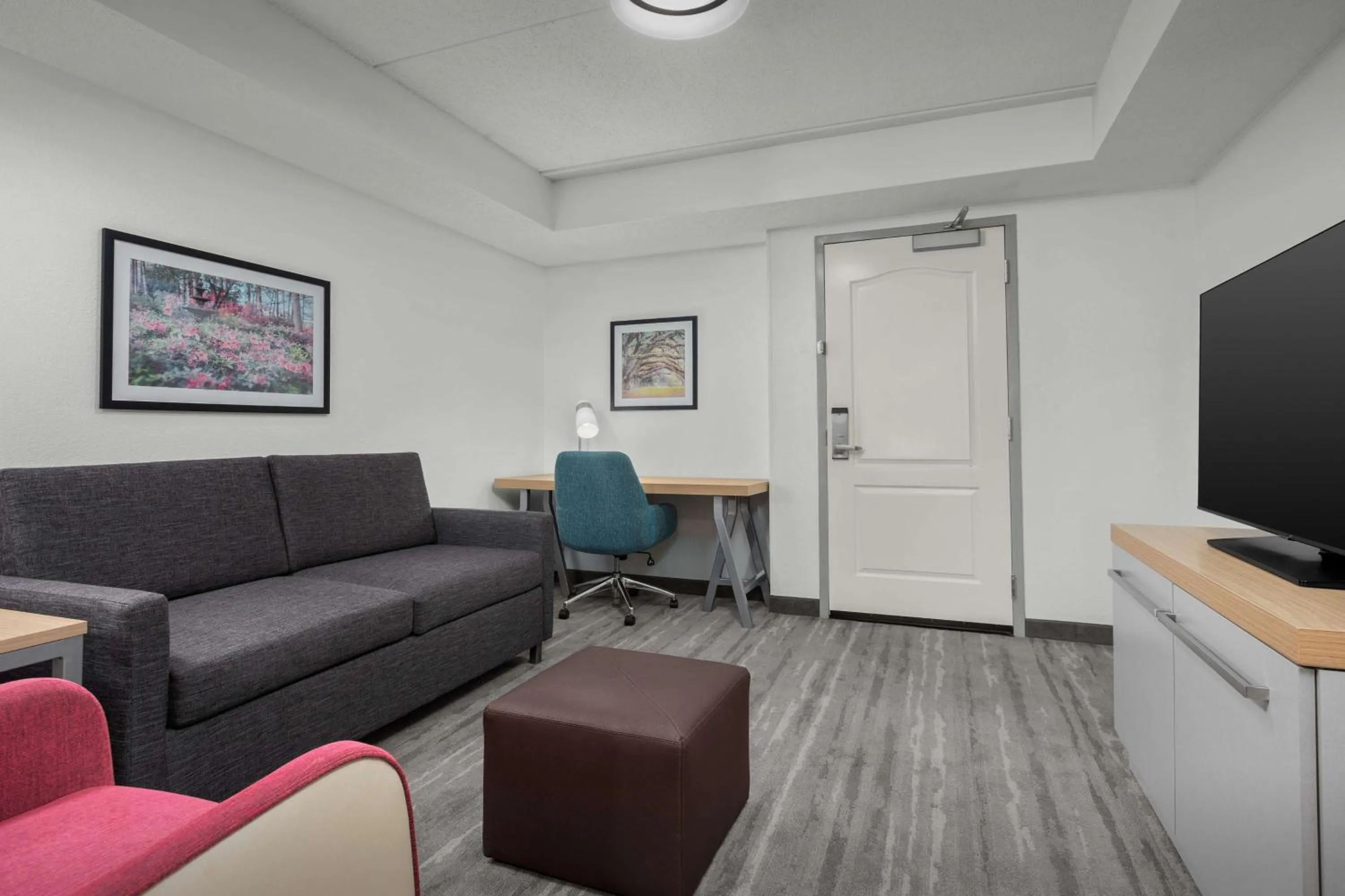 Bedroom in Hilton Garden Inn Greensboro