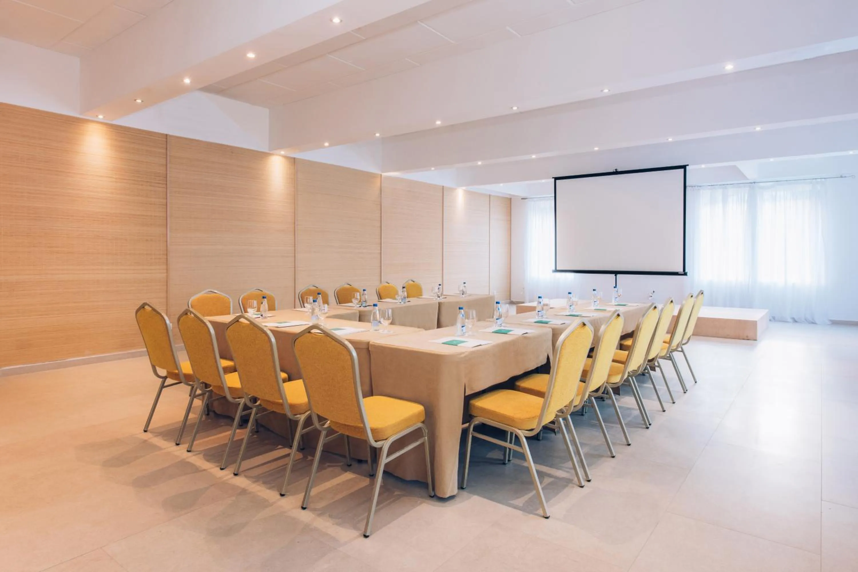 Meeting/conference room in Iberostar Waves Herceg Novi All Inclusive