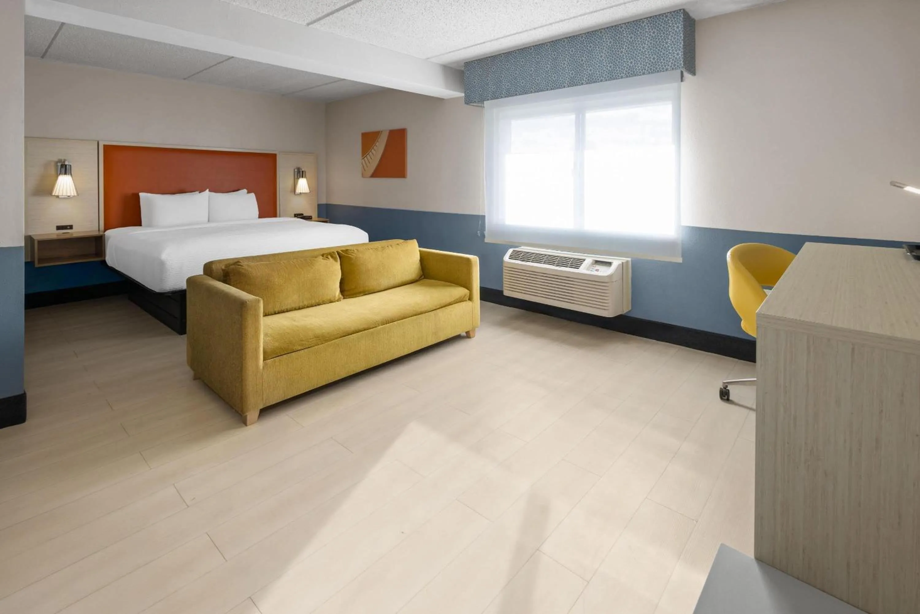 Photo of the whole room, Bed in Baymont by Wyndham Westampton