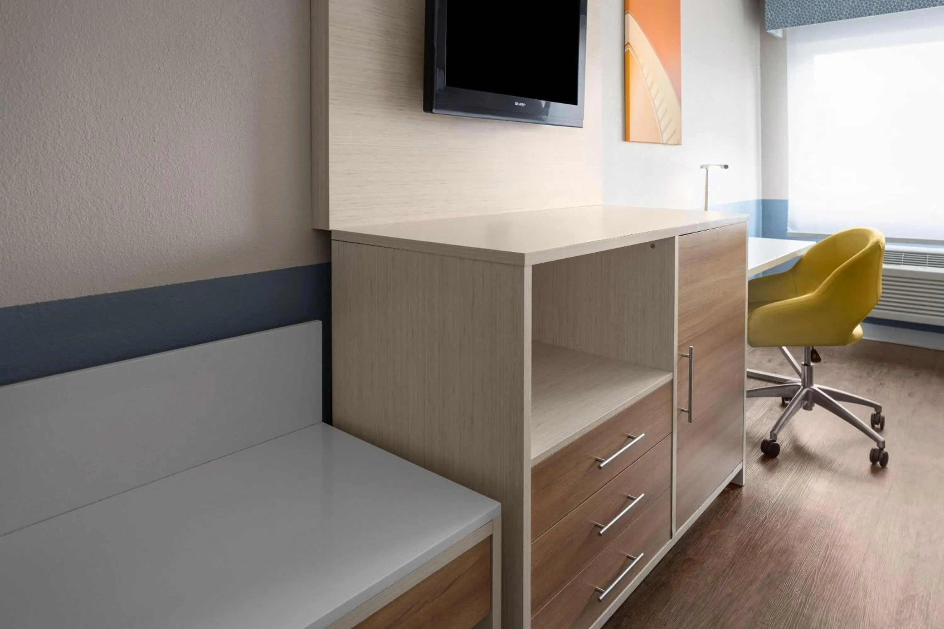 Photo of the whole room in Baymont by Wyndham Westampton