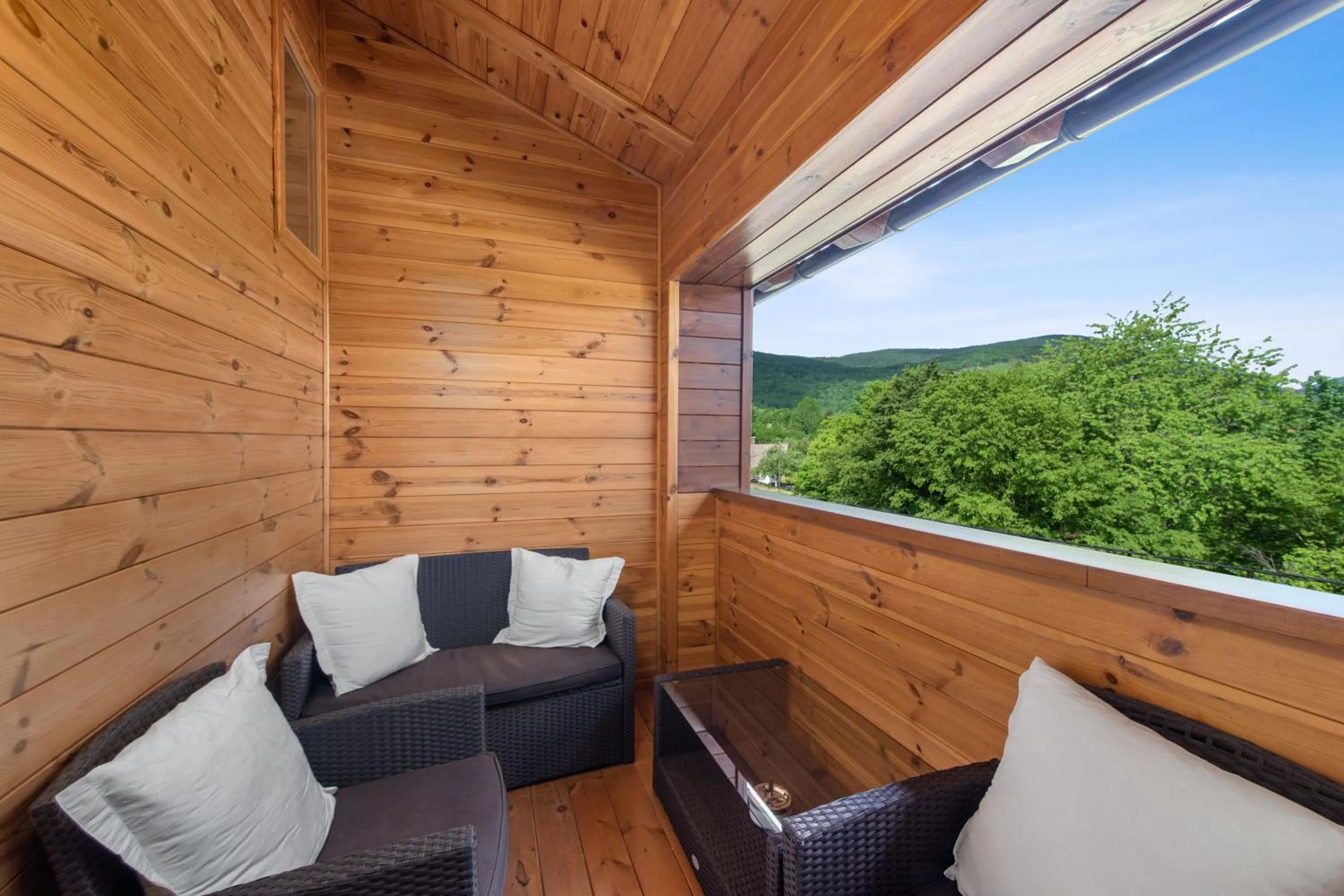Balcony/Terrace in B&B Plitvice Lakes Villa Irene