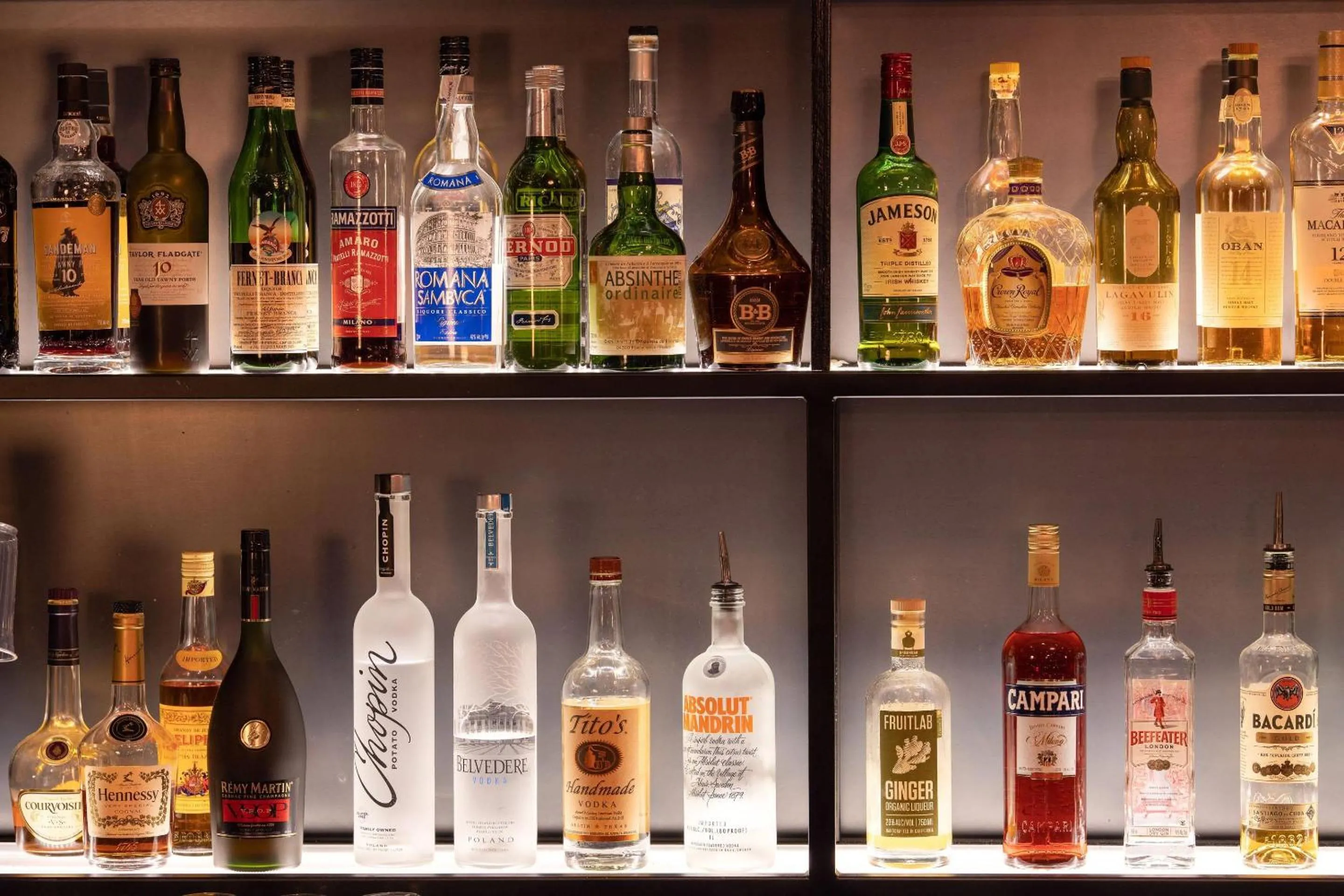 Restaurant/places to eat in Inn Marin and Suites, an Ascend Collection Hotel