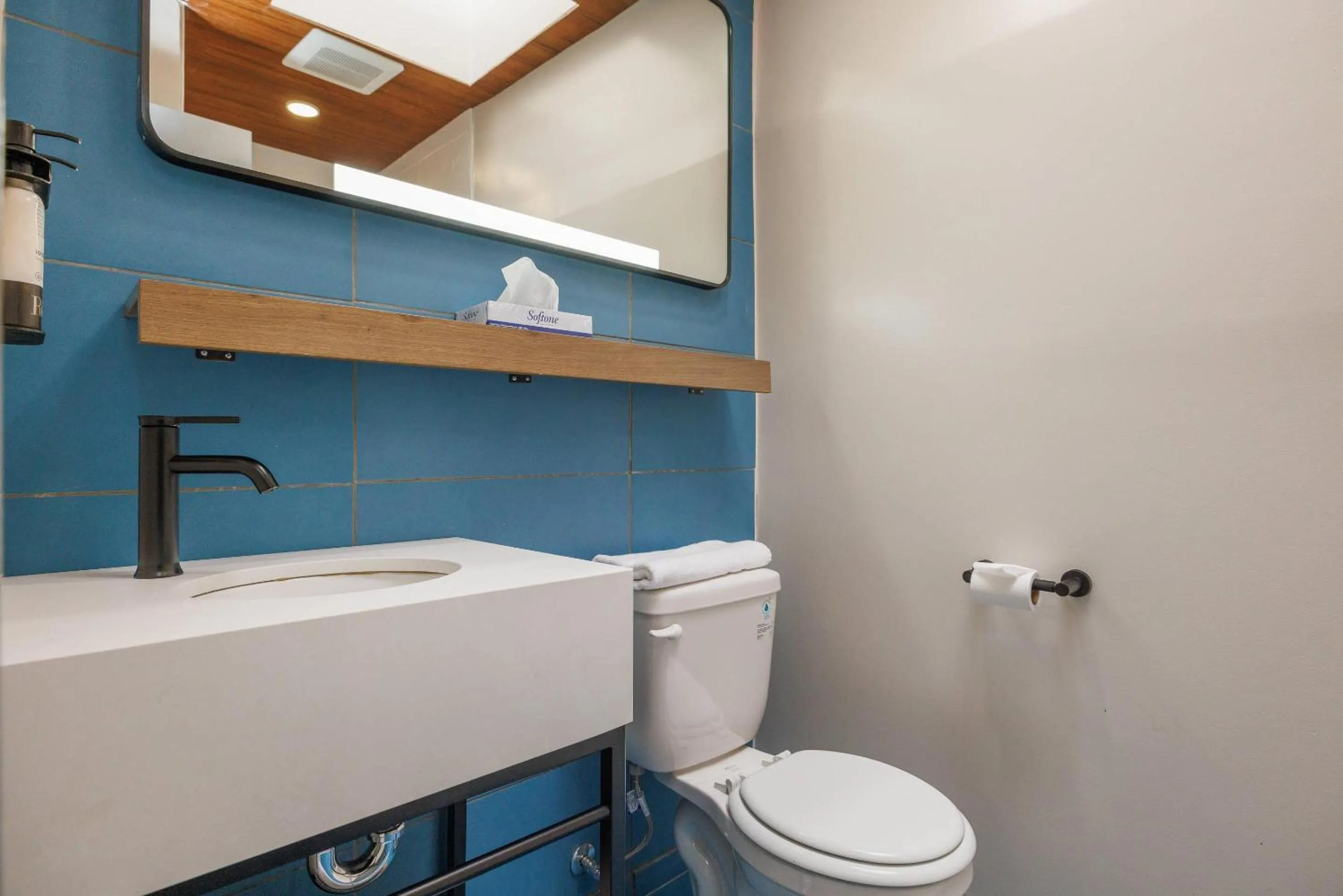 Bedroom in Inn Marin and Suites, an Ascend Collection Hotel