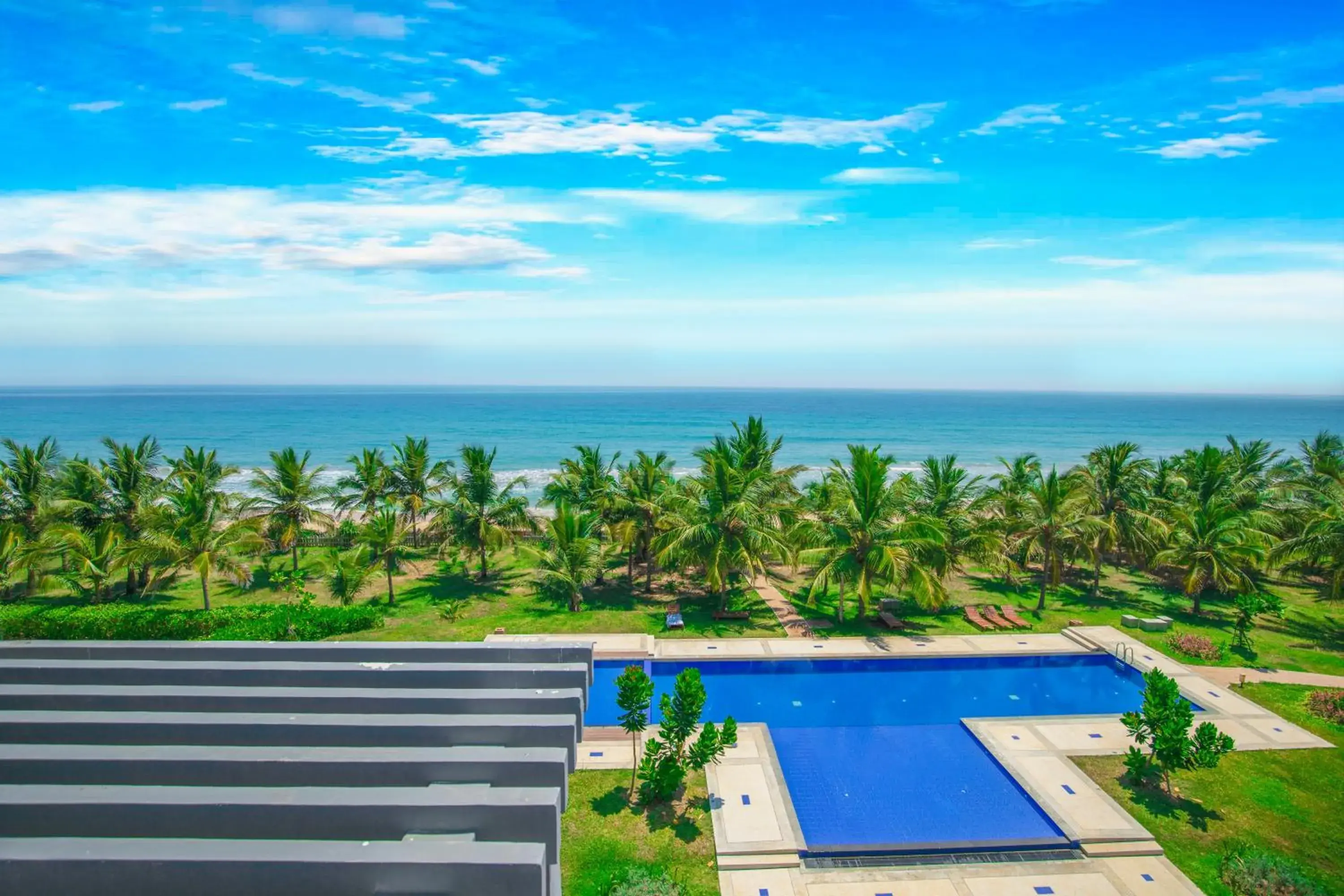 Penthouse with private Jacuzzi - single occupancy in Oceanfront Condominium - Nilaveli Penthouse with private Jacuzzi - single occupancy in Oceanfront Condominium - Nilaveli