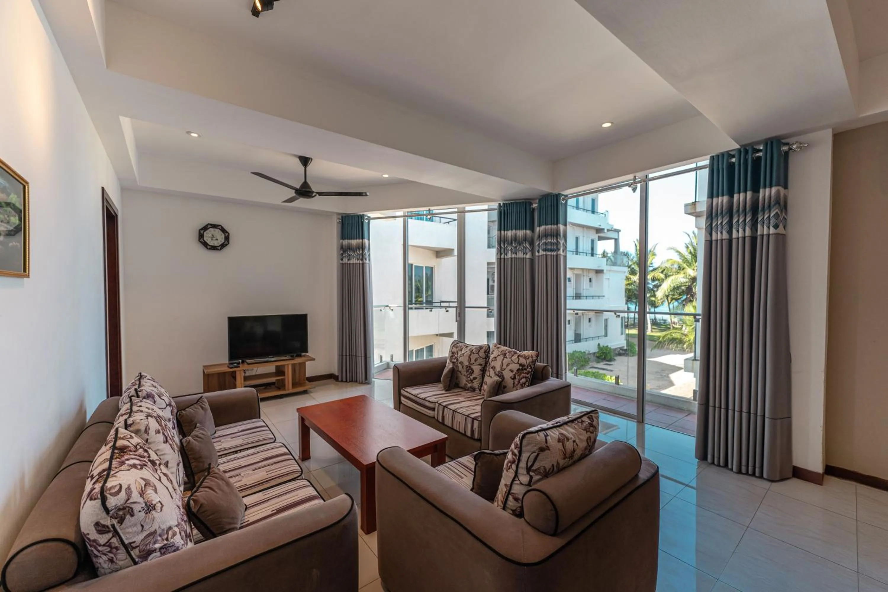 Two-Bedroom Deluxe Apartment with Balcony - single occupancy in Oceanfront Condominium - Nilaveli