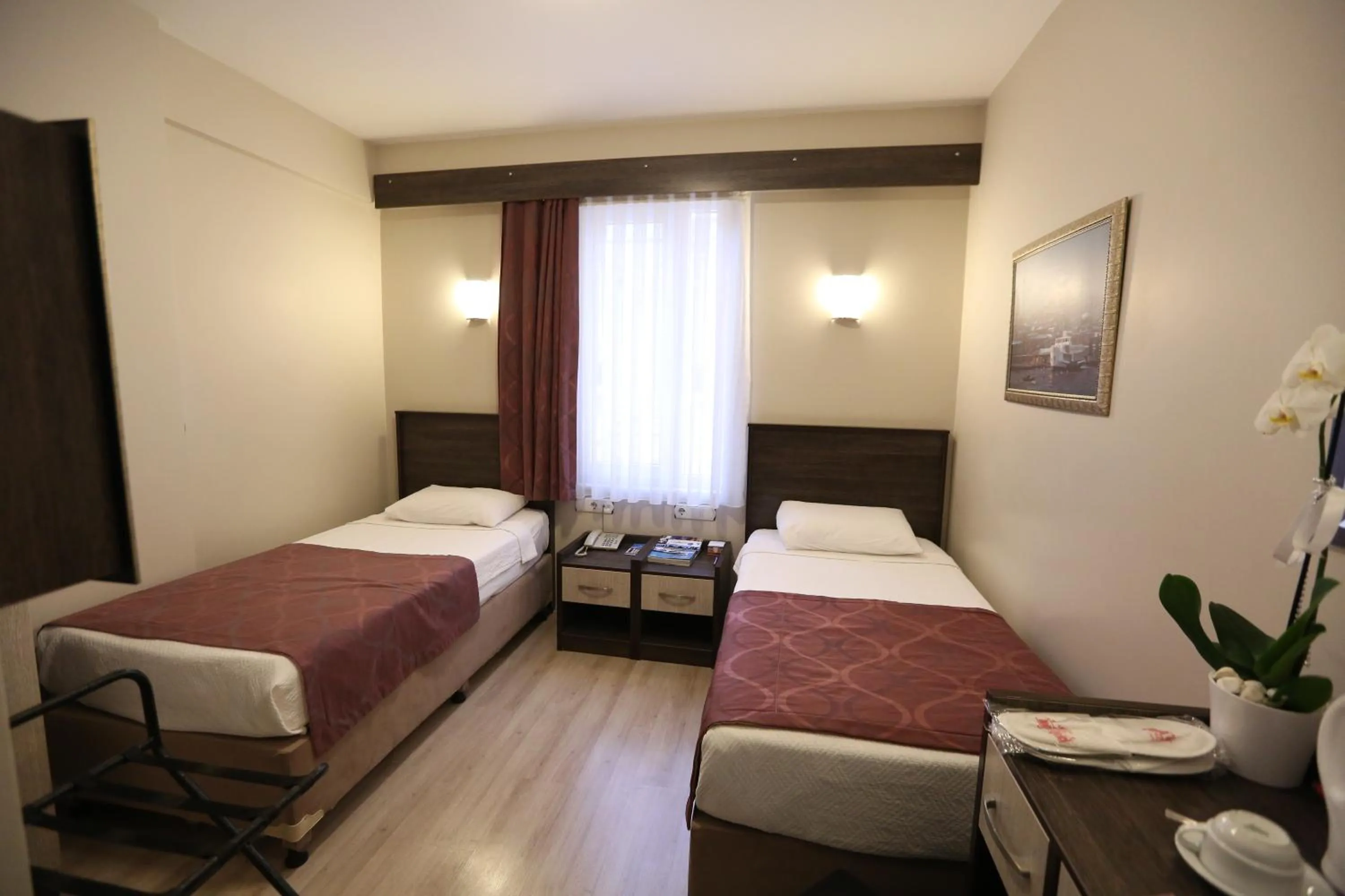 Bed in Canakkale Bogaz Hotel