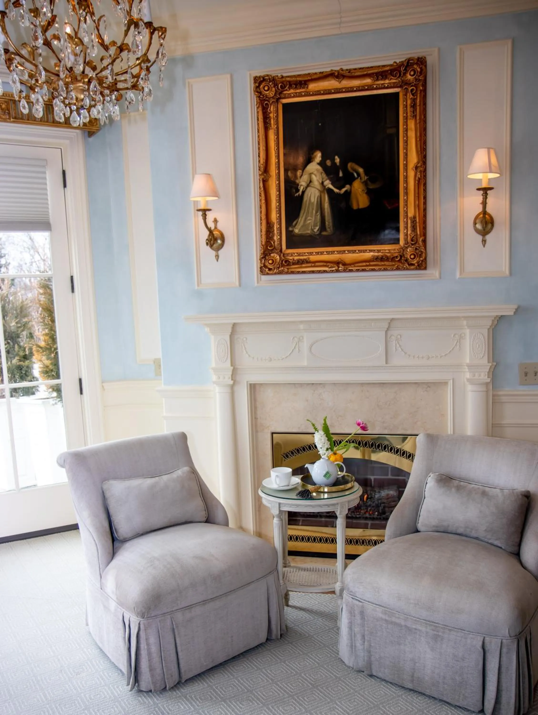 furniture in The Chanler at Cliff Walk
