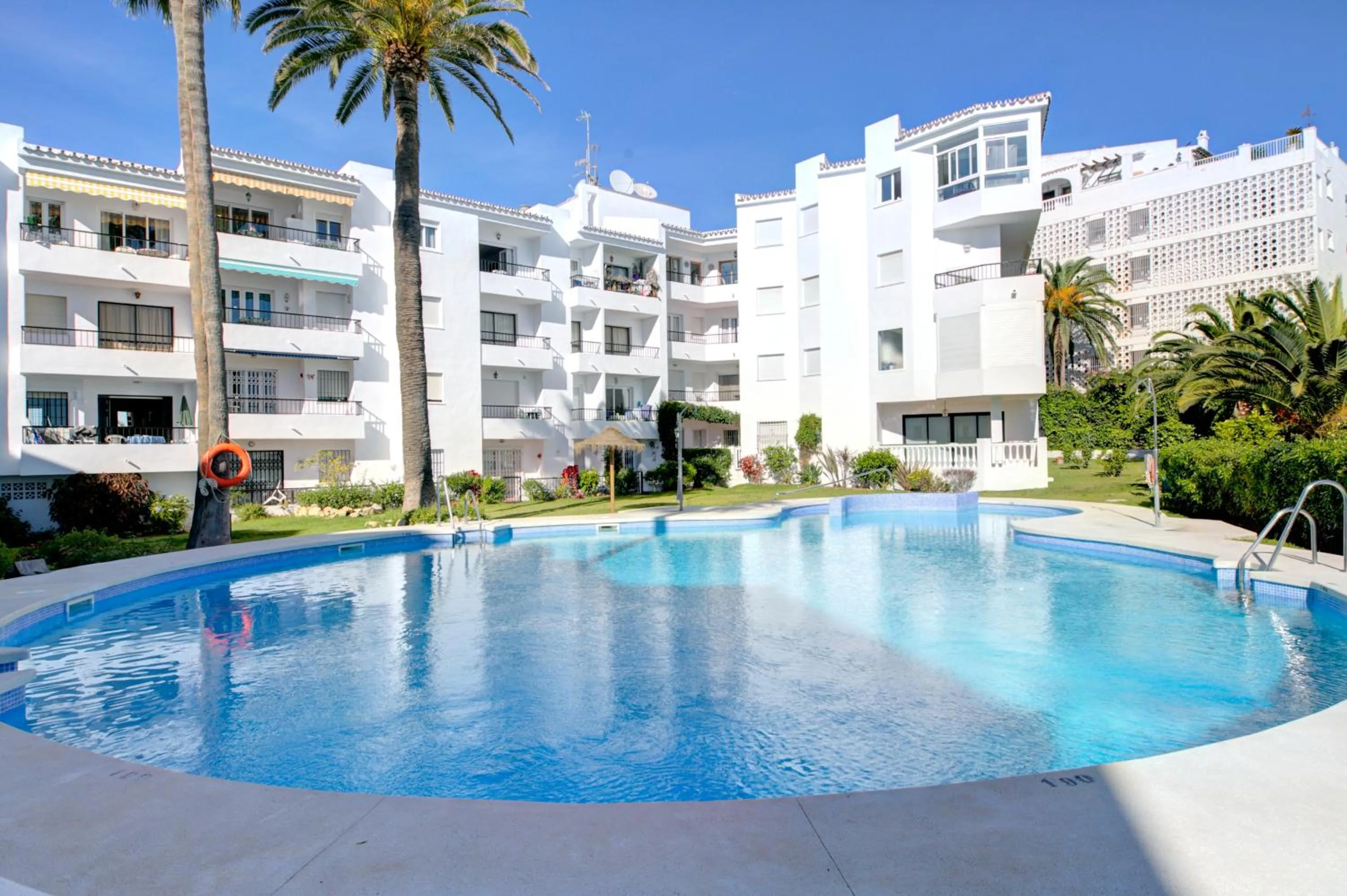 Swimming pool in Apartamento Las Palmeras