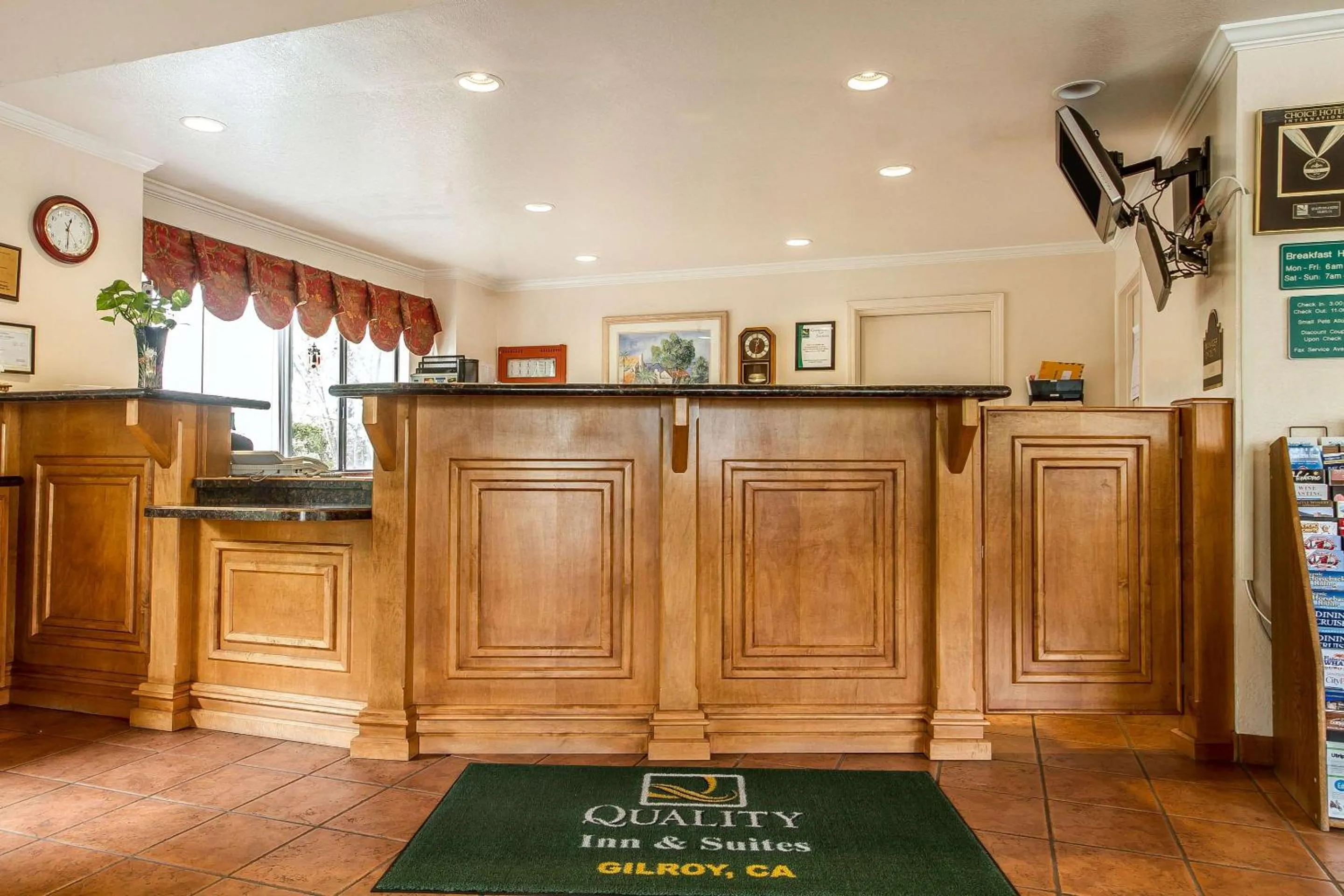 Lobby or reception in Quality Inn & Suites Gilroy