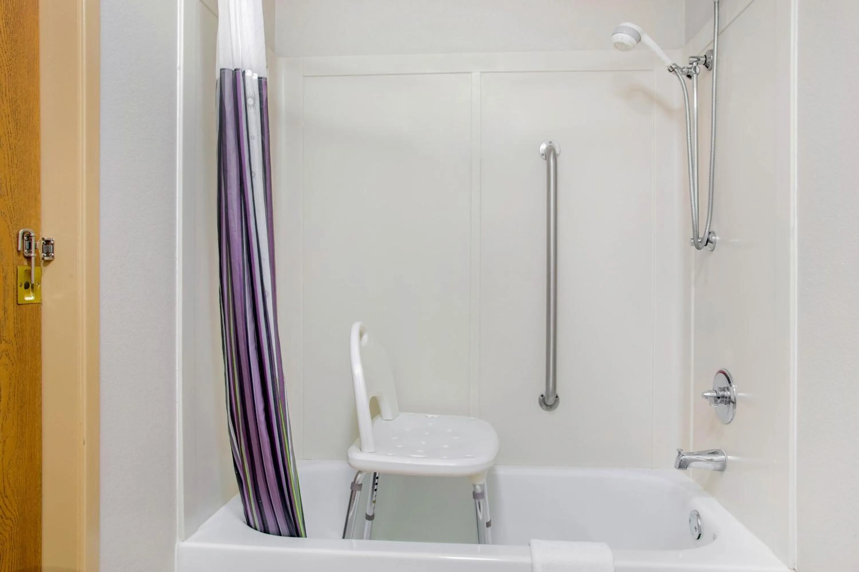 Bathroom in La Quinta by Wyndham Springfield South