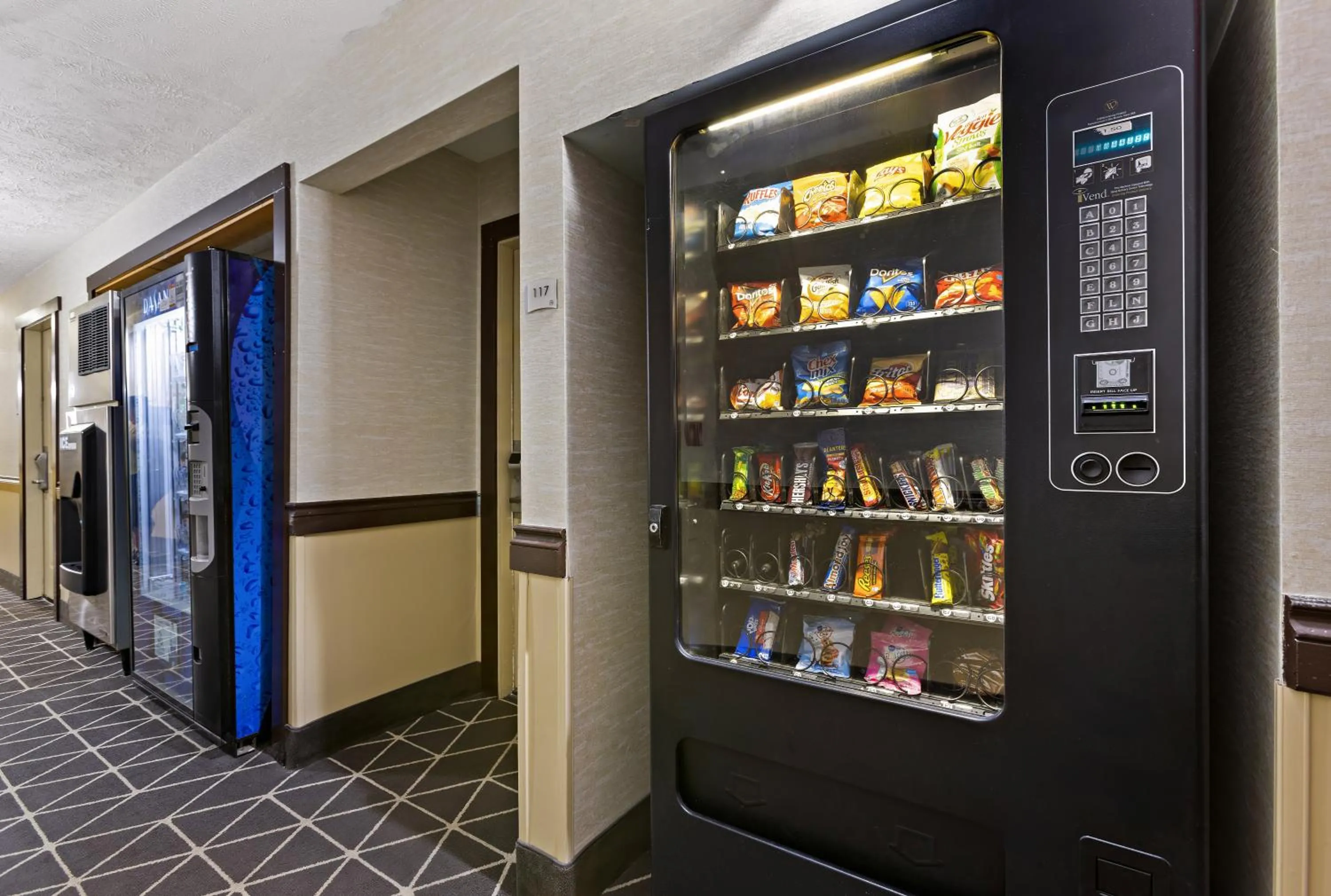 vending machine in Quality Inn Traverse City