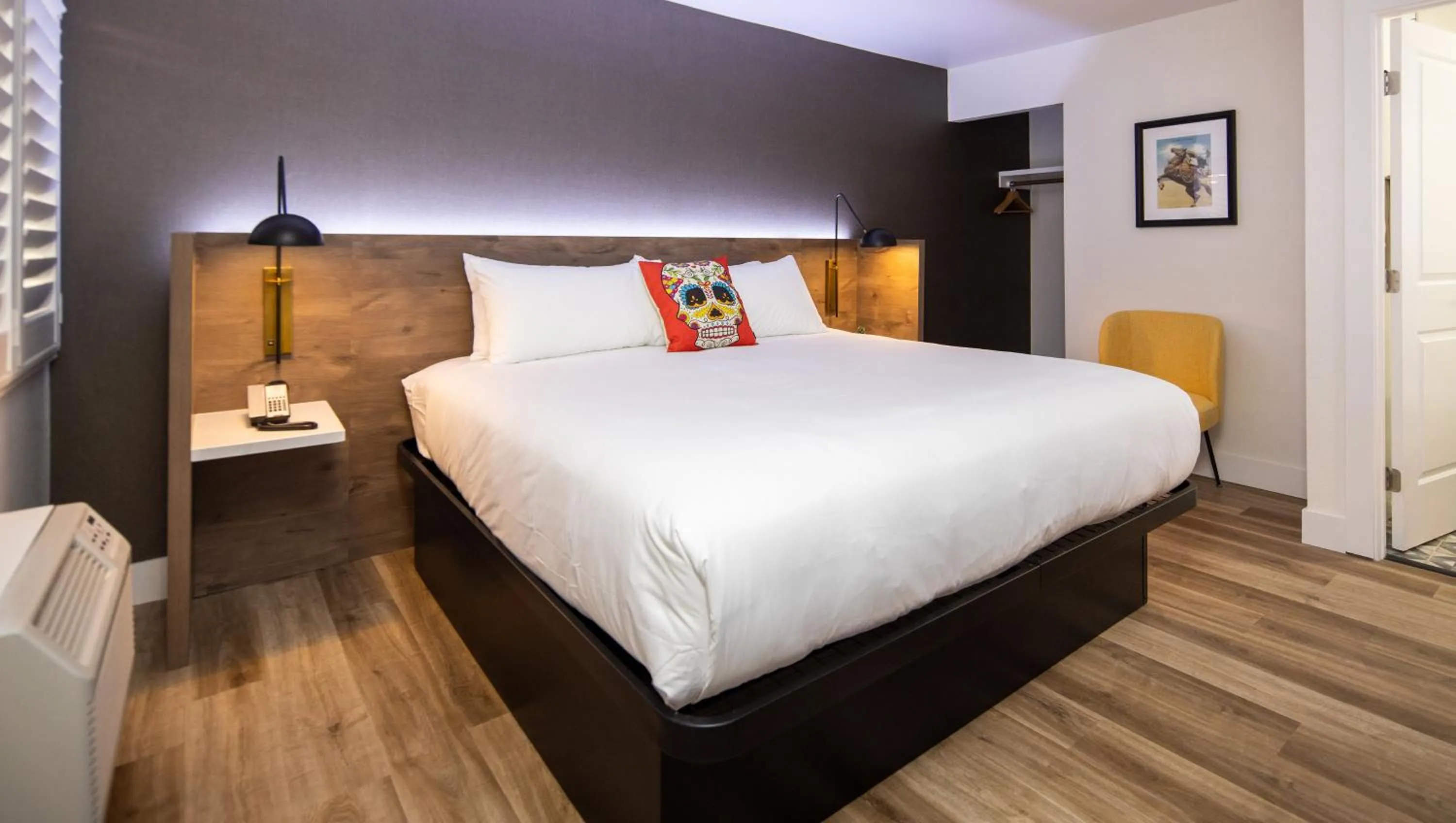 Bedroom, Bed in The Catrina Hotel