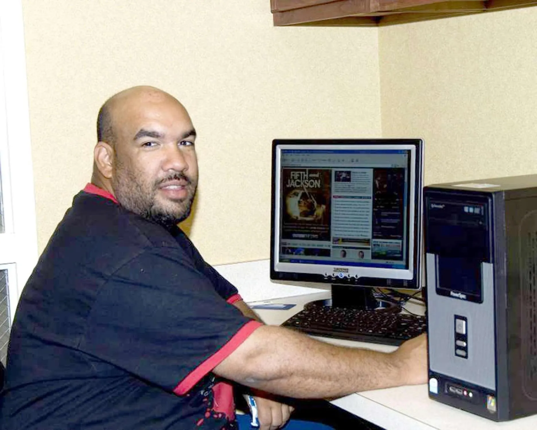 Business facilities in Hampton Inn & Suites Dayton-Airport