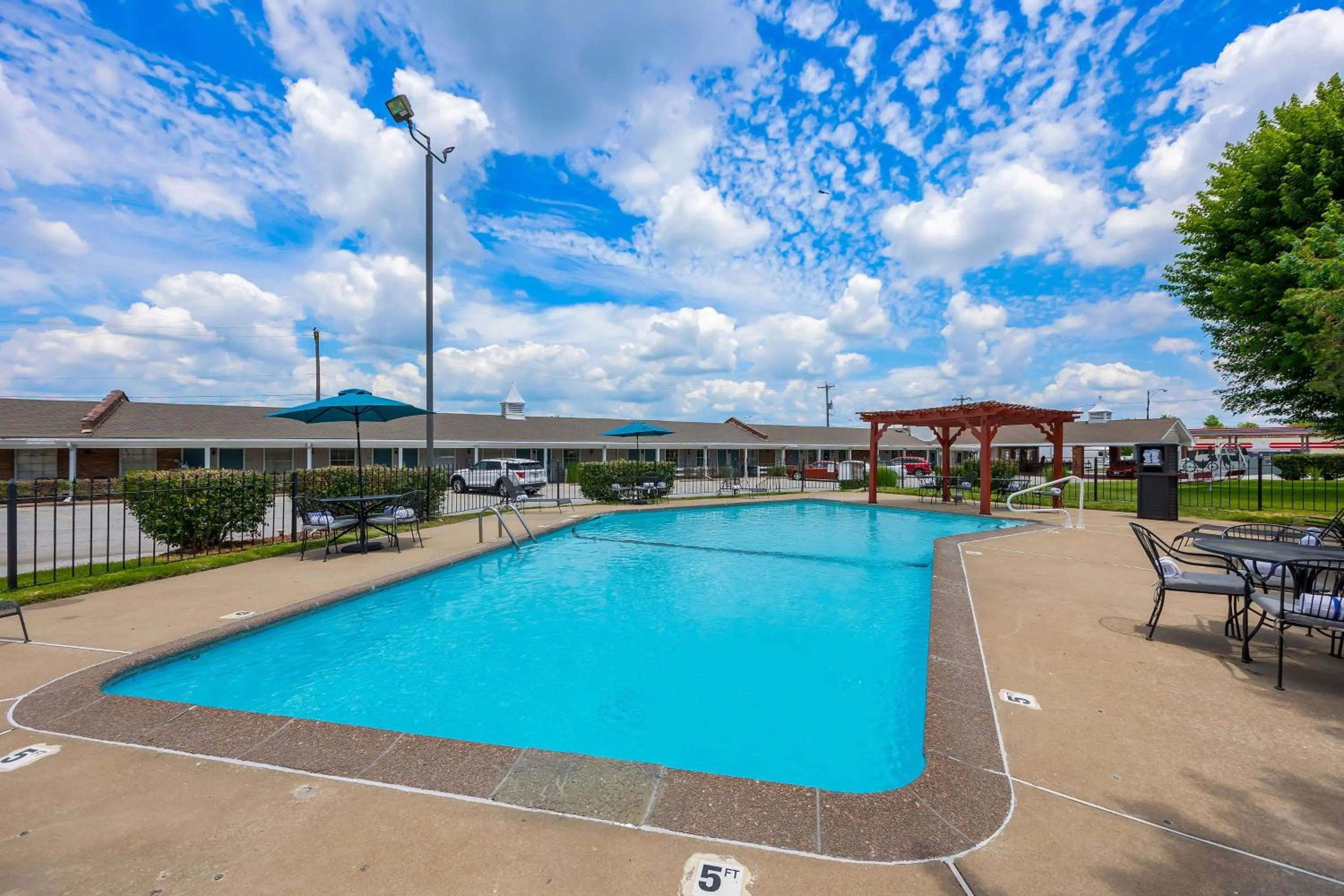 Pool view in Best Western Coach House