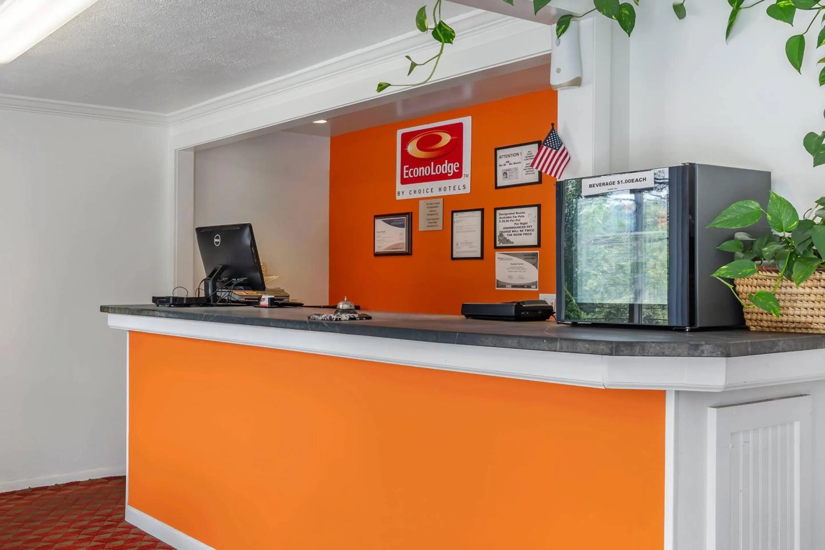 Lobby or reception in Econo Lodge Lee - Great Barrington