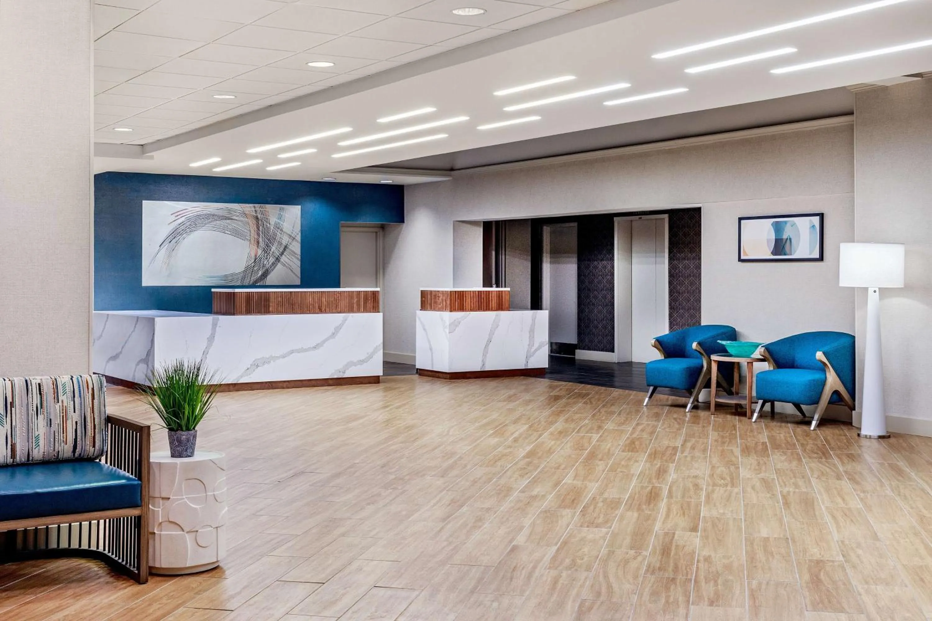Lobby or reception in DoubleTree by Hilton Boston/Westborough