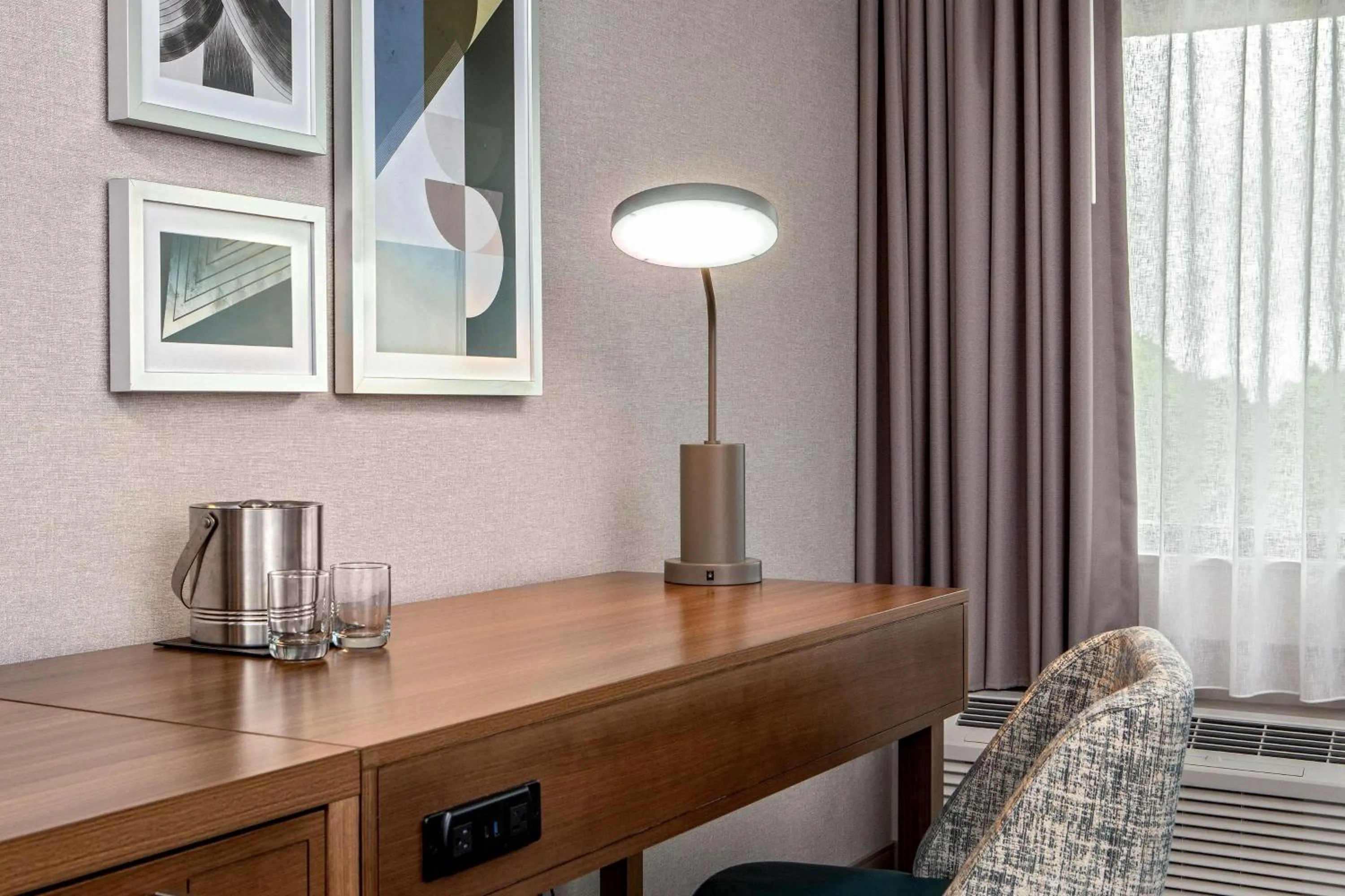 Bedroom in DoubleTree by Hilton Boston/Westborough