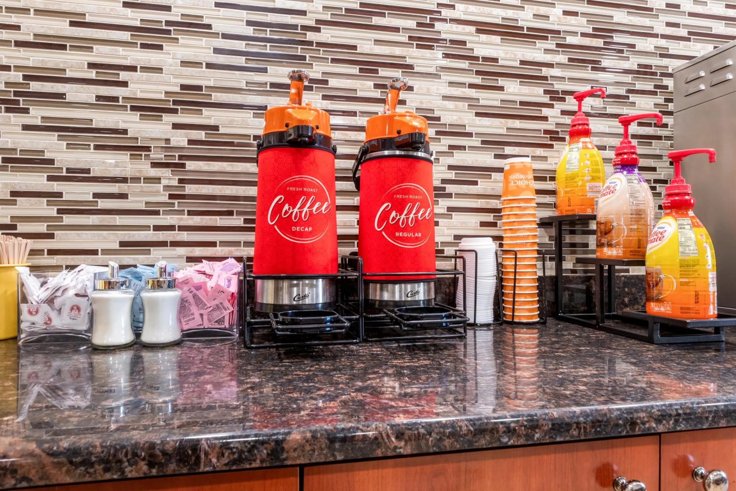 Coffee/tea facilities in Econo Lodge Woodbridge