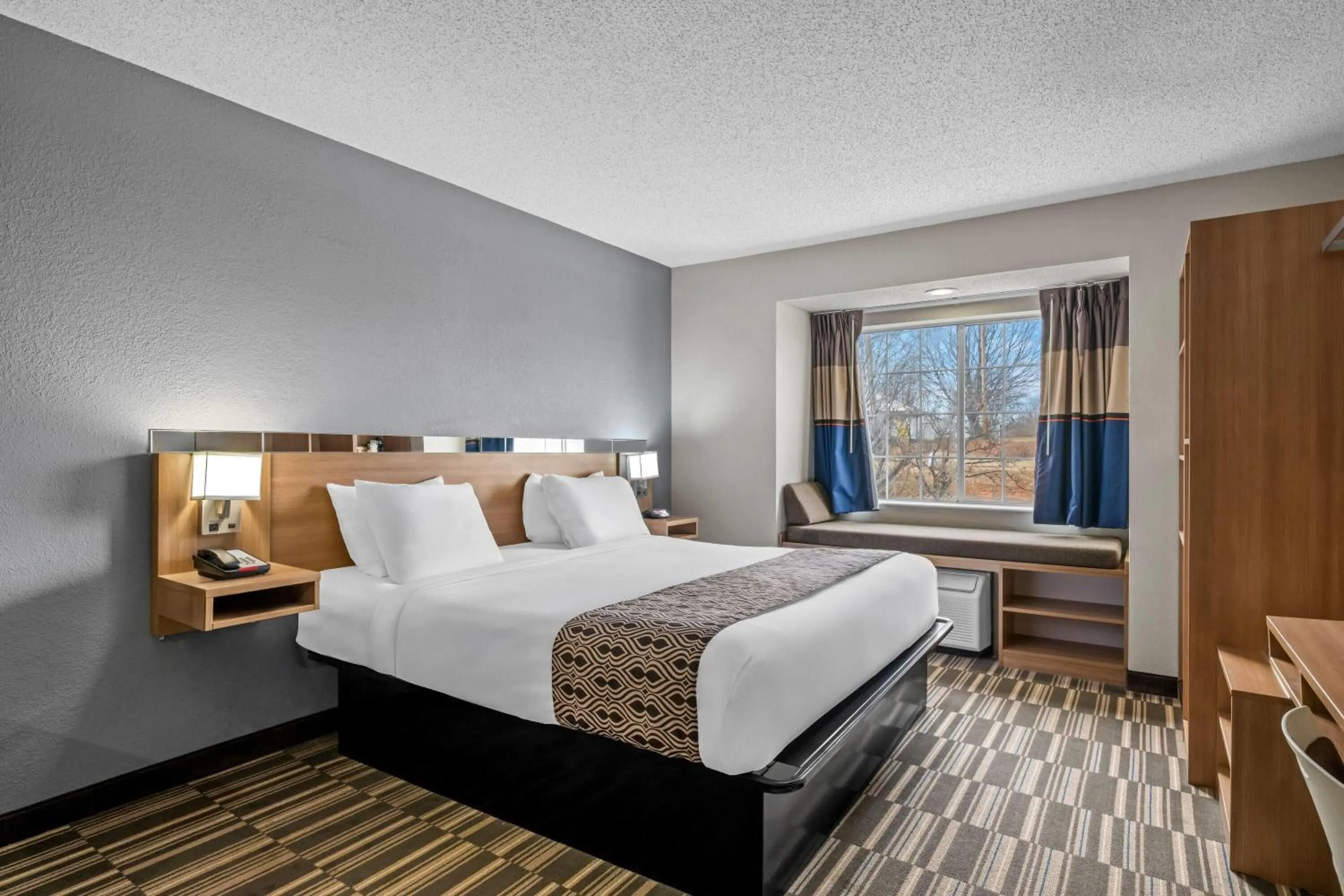 Bed in Microtel Inn & Suites by Wyndham Statesville