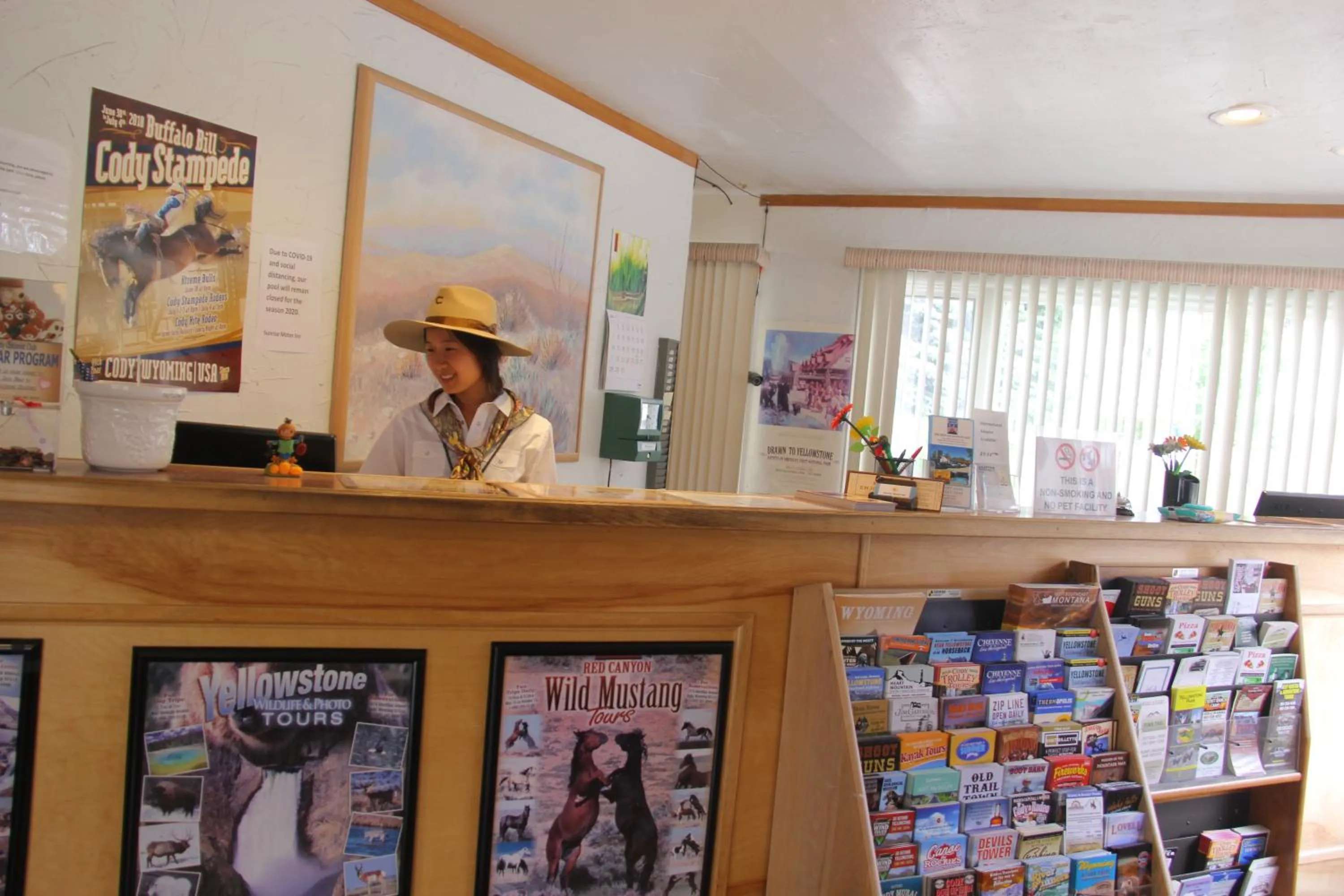 Lobby or reception in Sunrise Motor Inn