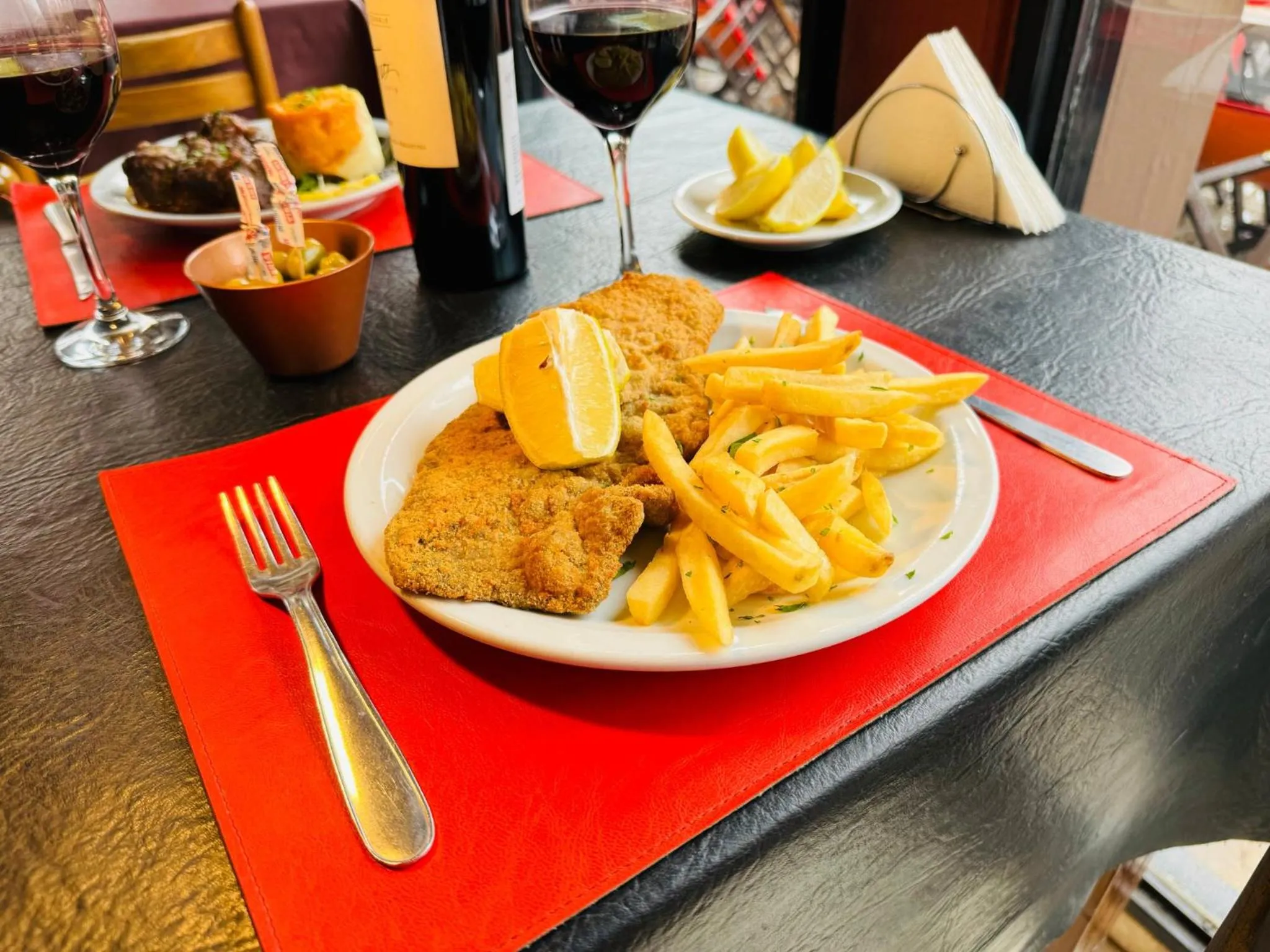 Restaurant/places to eat in Hotel Valle Grande