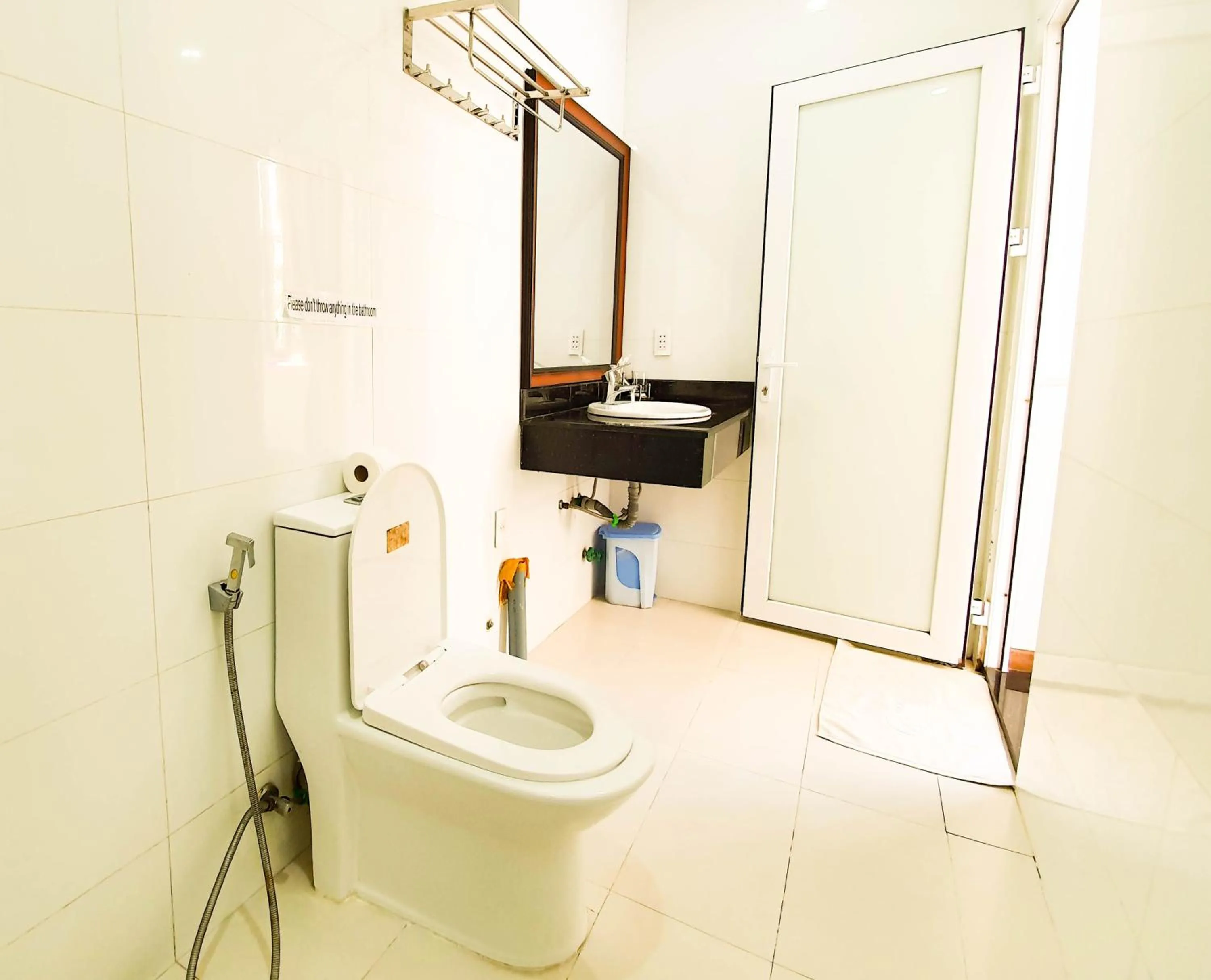 Bathroom in Anh Family Homestay