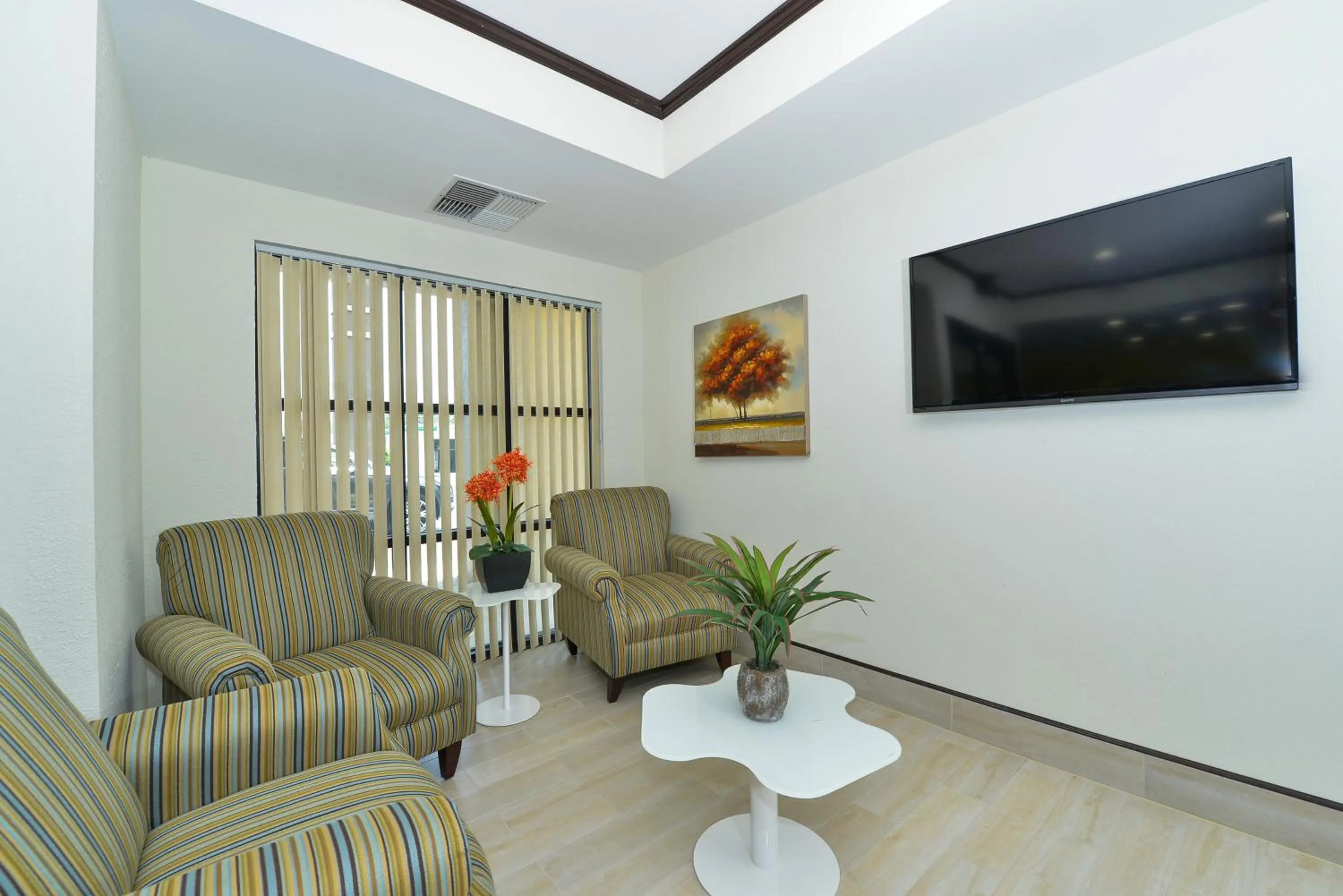 Lobby or reception in Super 8 by Wyndham Petersburg