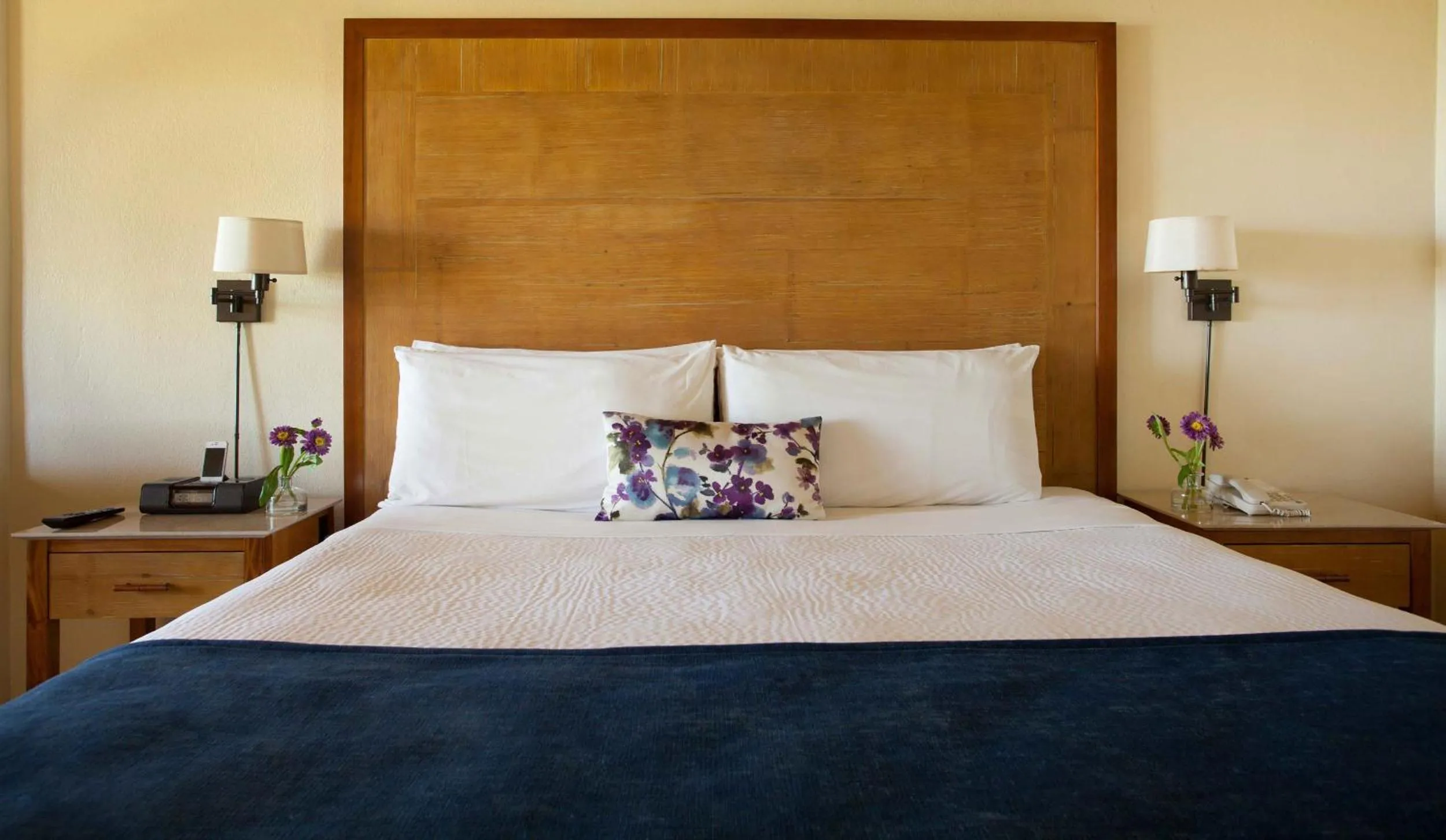 Bed in Copamarina Beach Resort & Spa