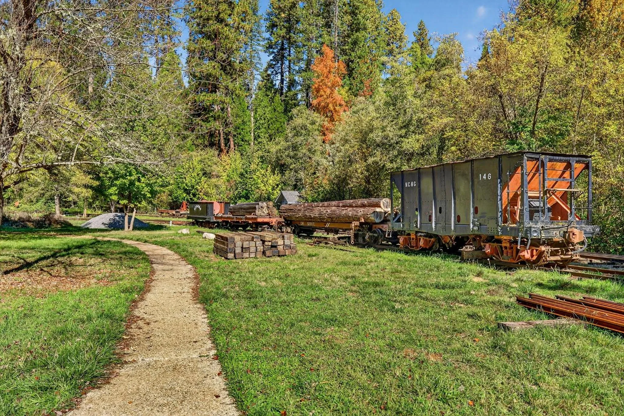Garden view in Northern Queen Inn