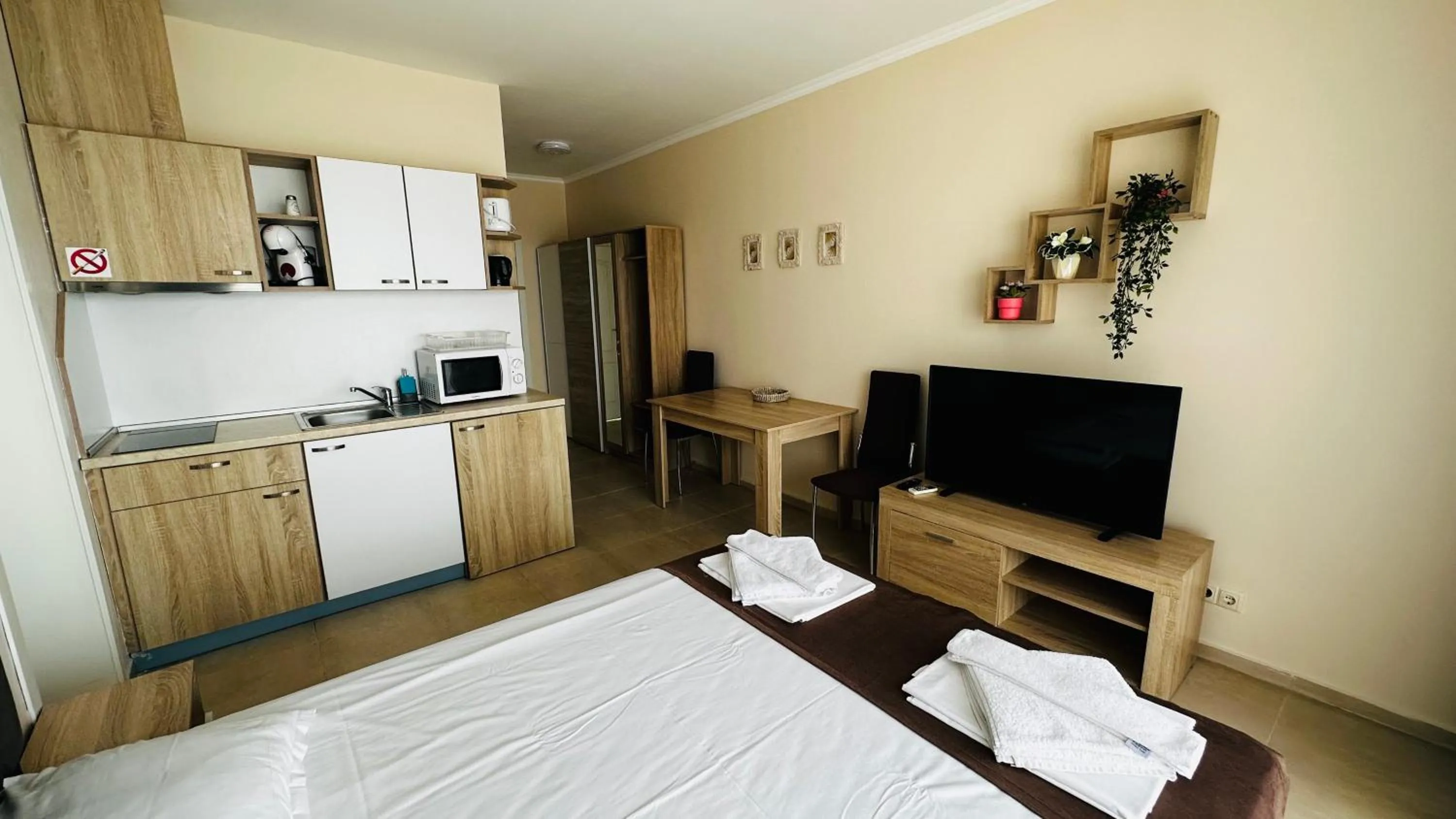 Bed in Akrotiria Beach Apart Complex