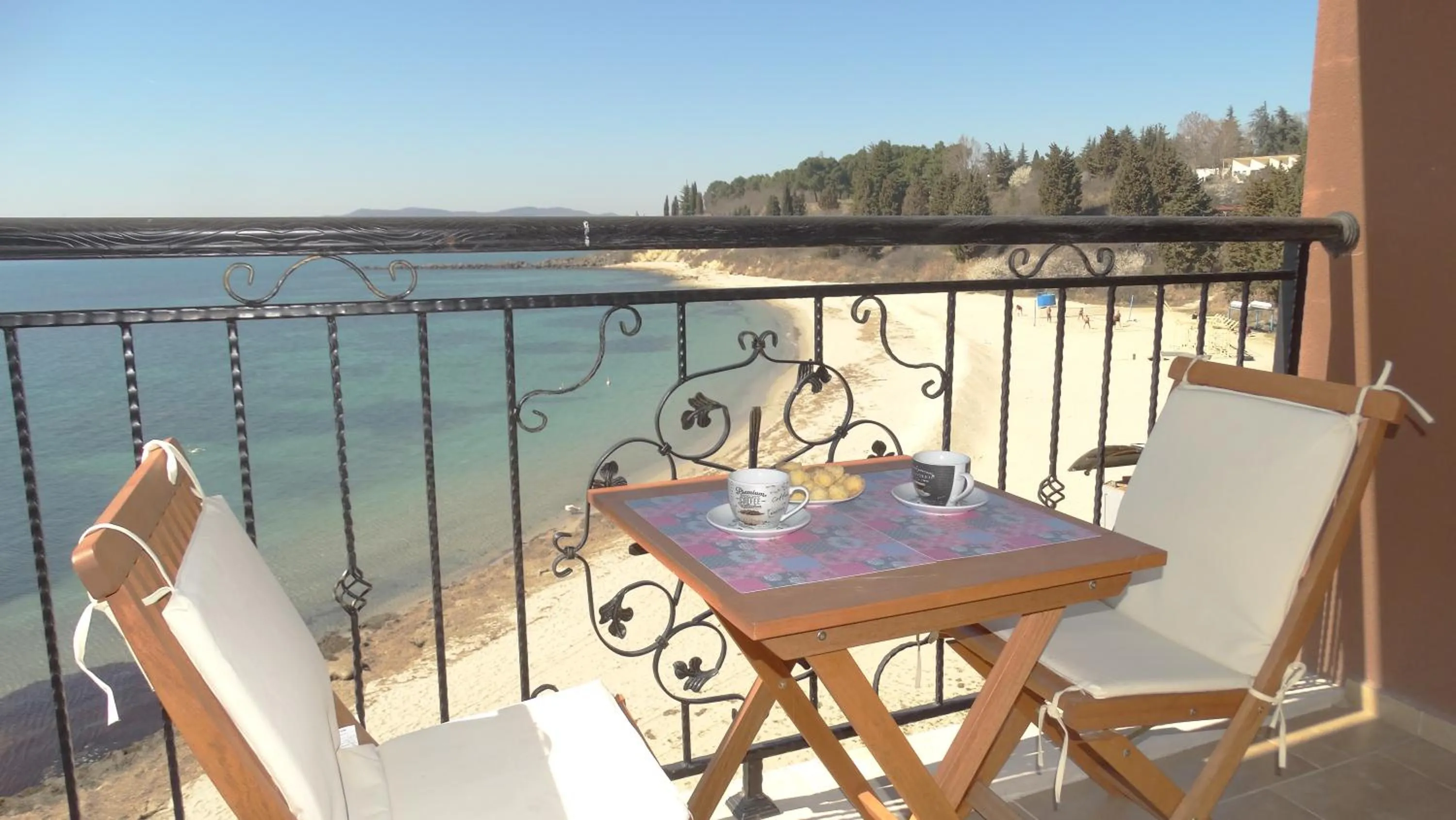 Akrotiria Beach Apart Complex